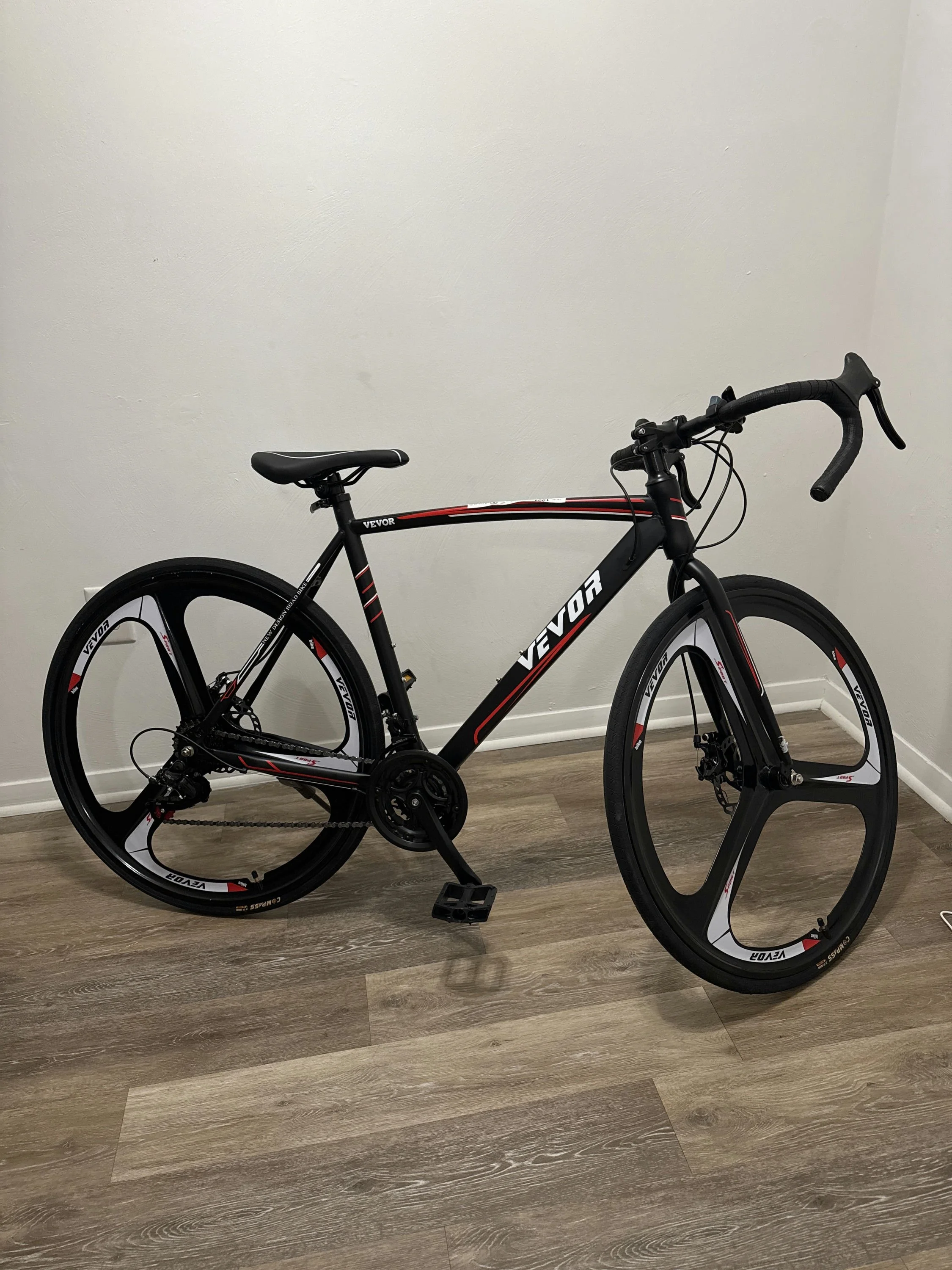 Bicicleta de carretera VEVOR con ruedas de 700C y marco de acero al carbono
