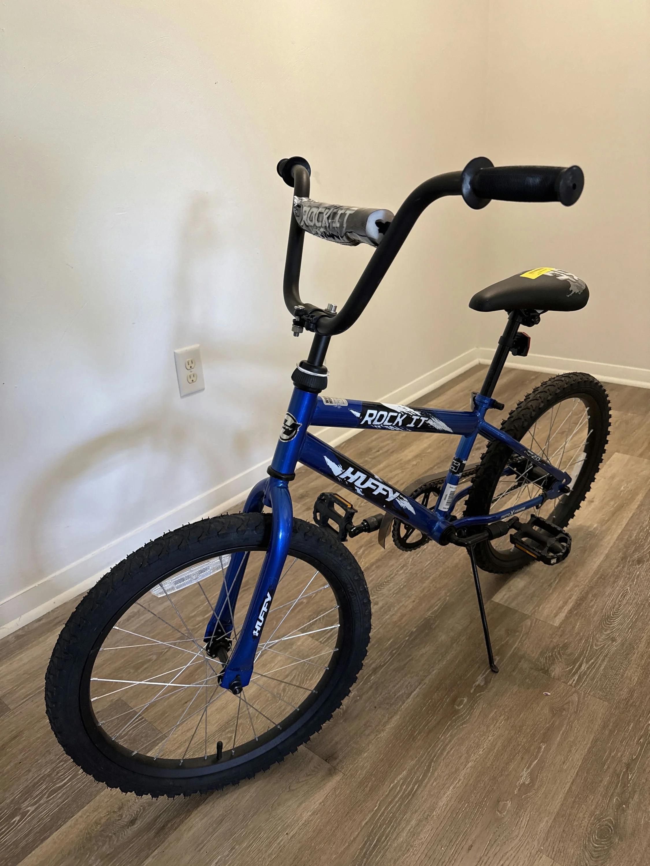 Huffy 20" Rock It Kids' Bike, Fits Riders 44"-56", Blue, Youth, Boys
