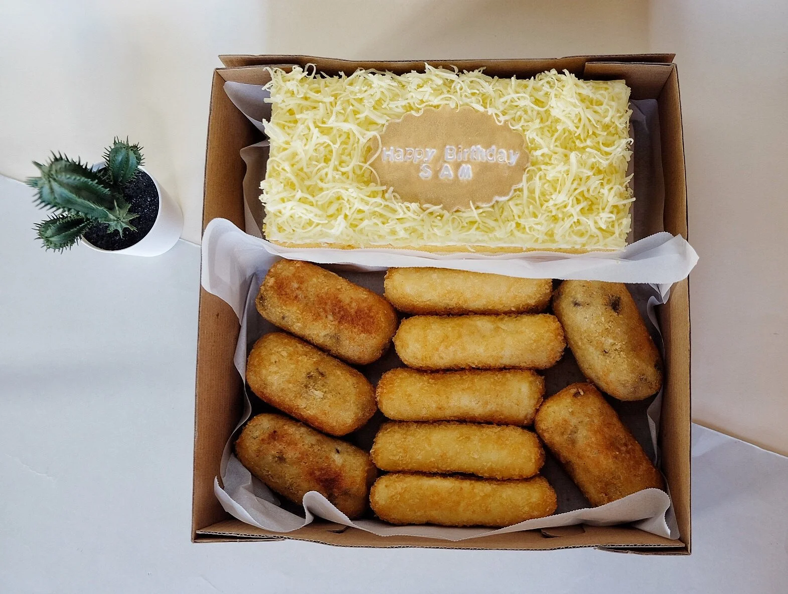 Bolu keju kroket risol.jpg