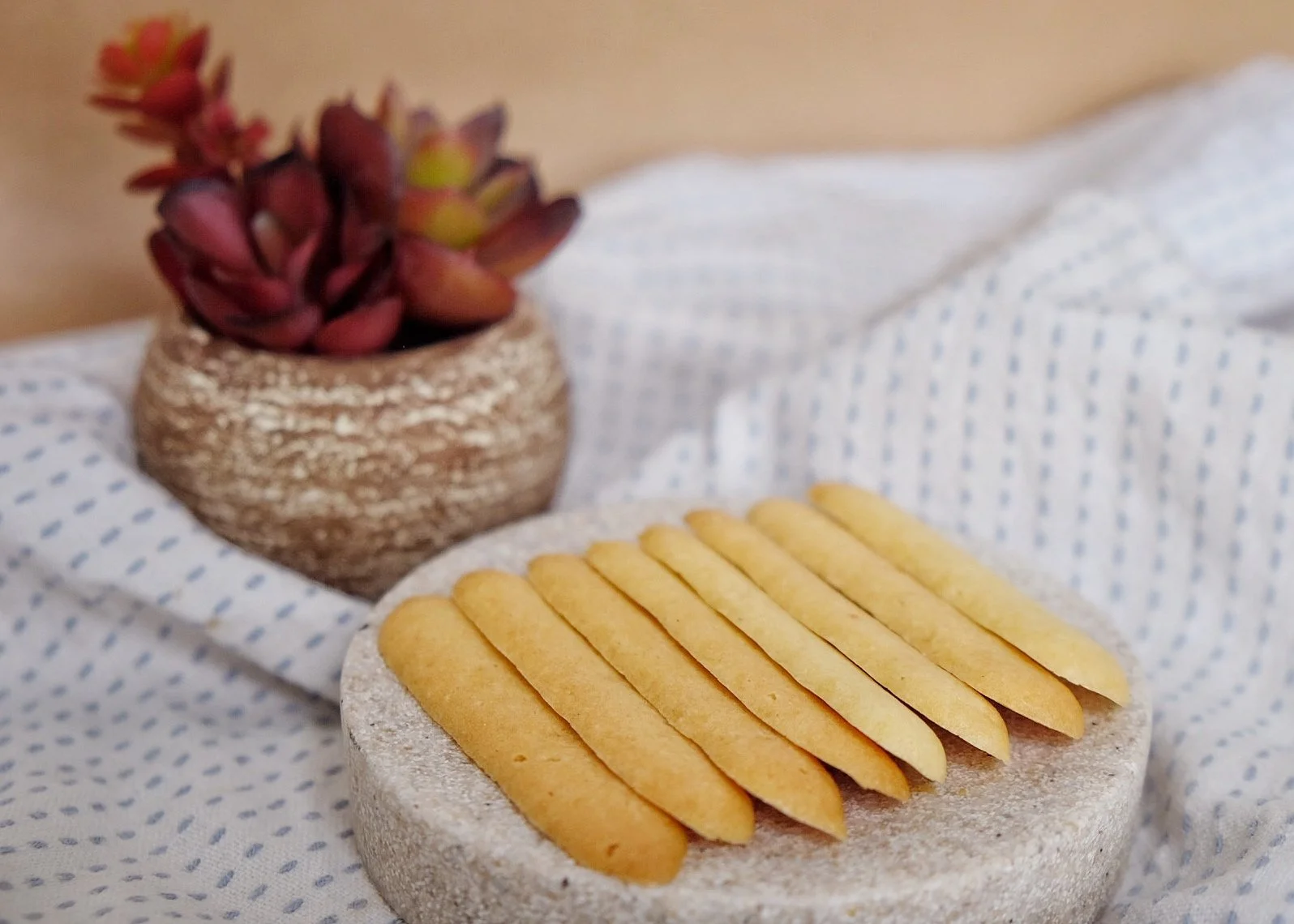 Lidah Kucing (Indonesian Langues de Chat Cookies)
