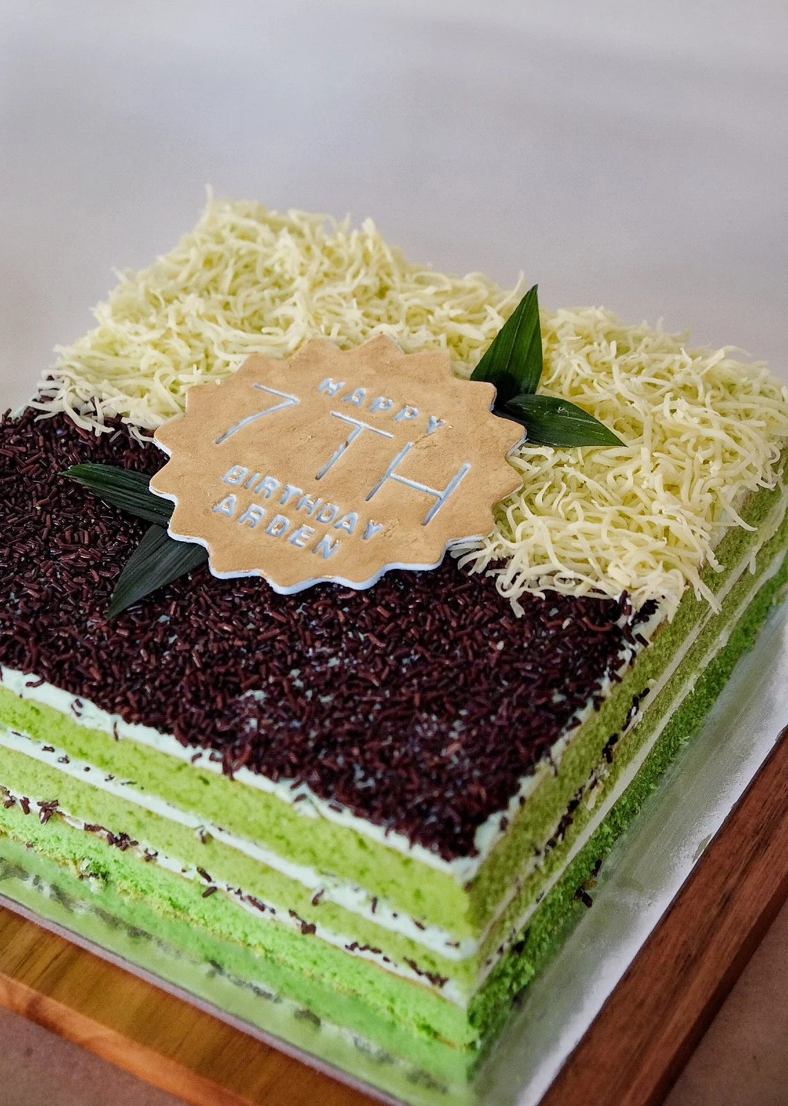 Bolu Pandan Coklat Keju.jpg