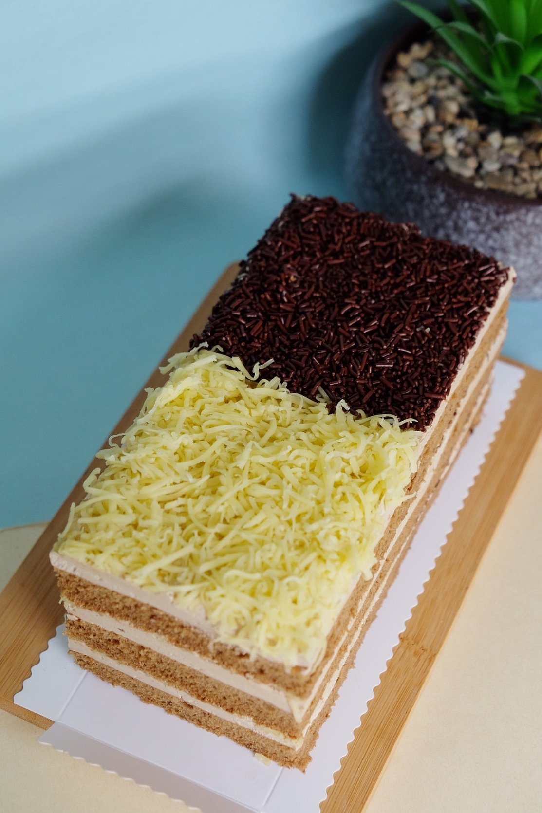 Bolu Mocha Coklat Keju.jpg