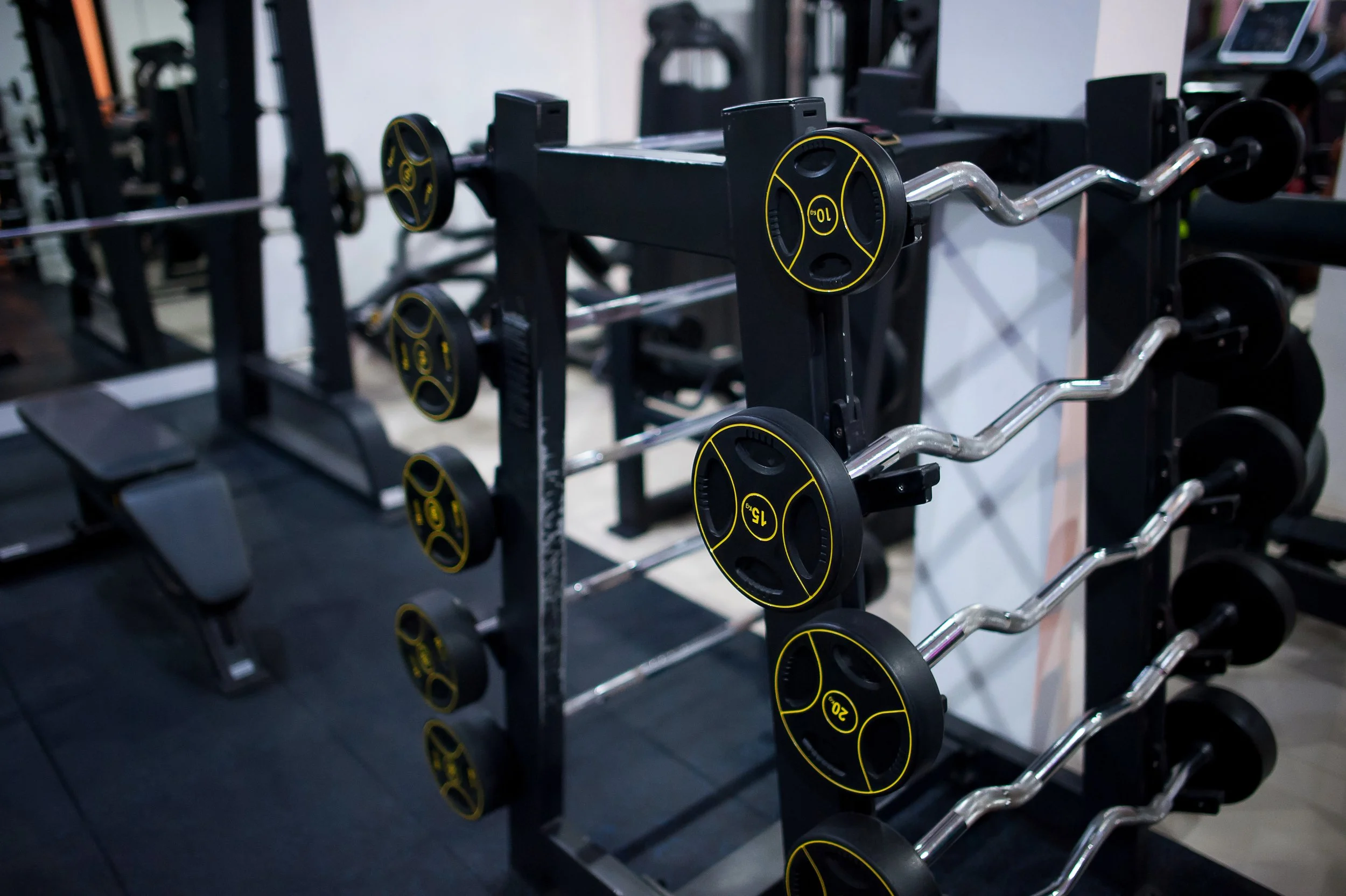 fitness-man-training-strong.jpg