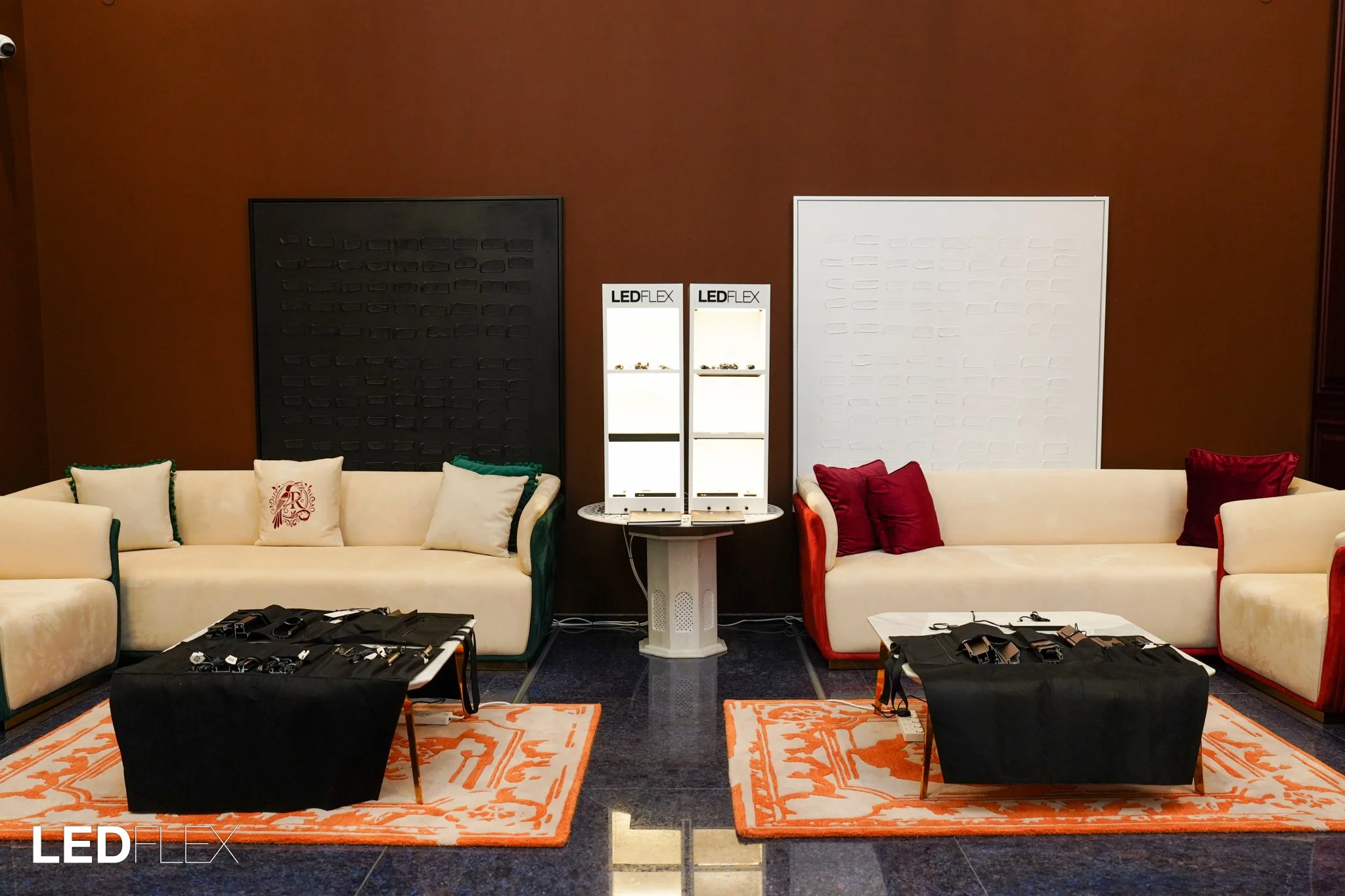 The Light Lounge Group-244.jpg