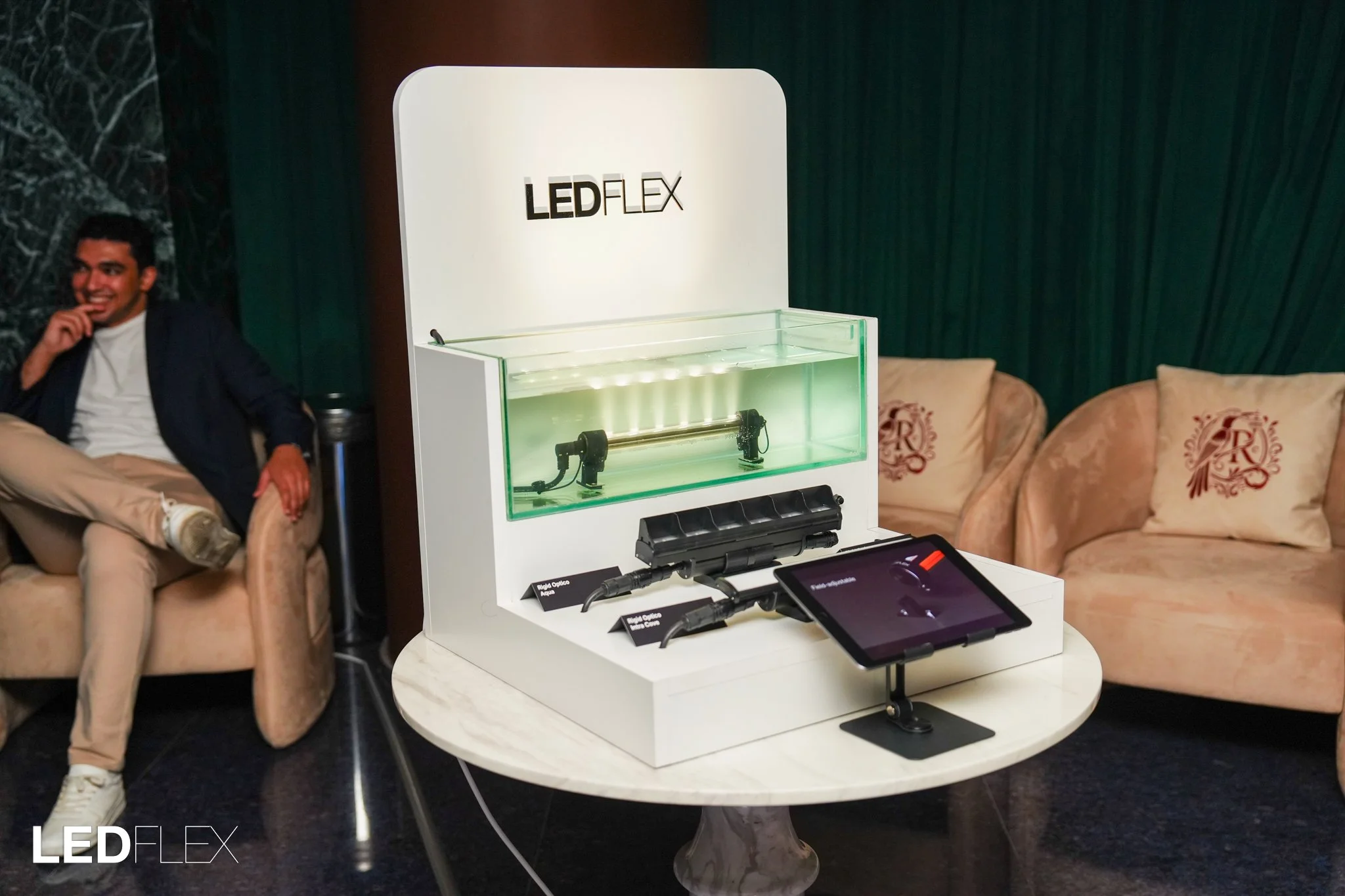 The Light Lounge Group-186.jpg