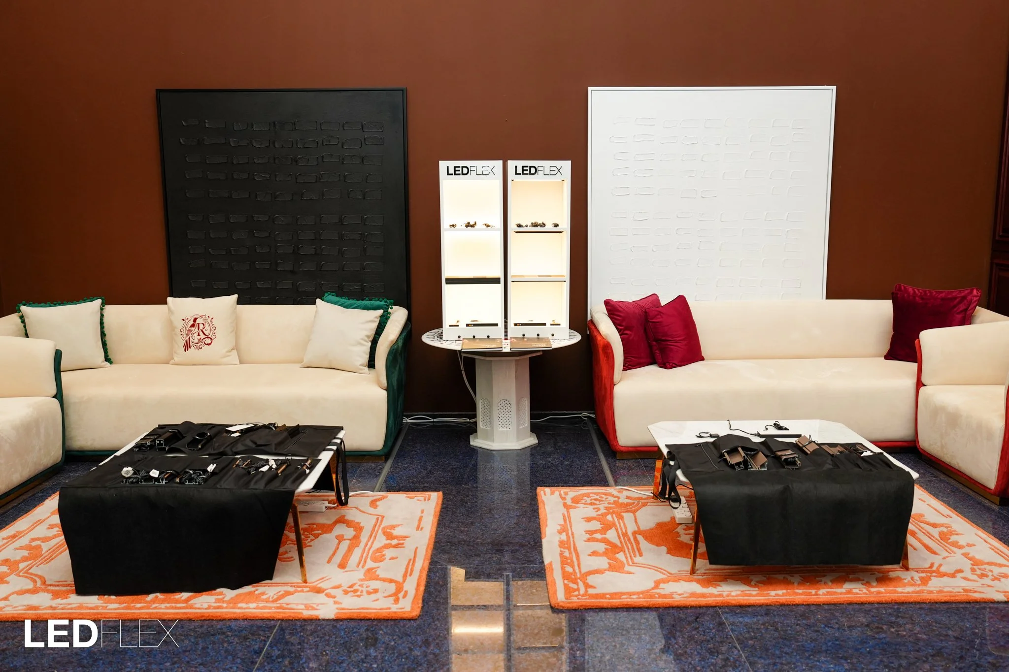 The Light Lounge Group-245.jpg