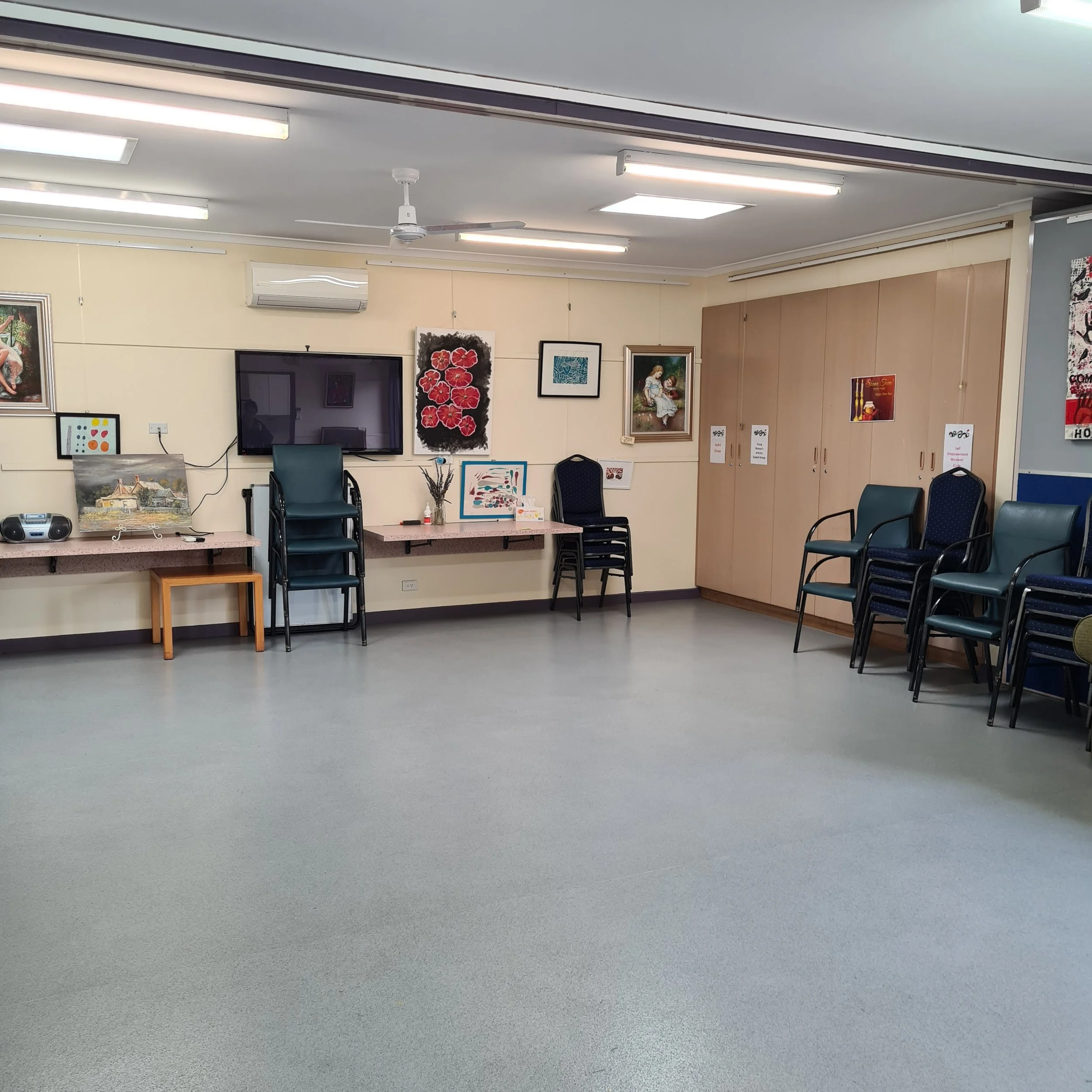 Room 2 (1).jpg
