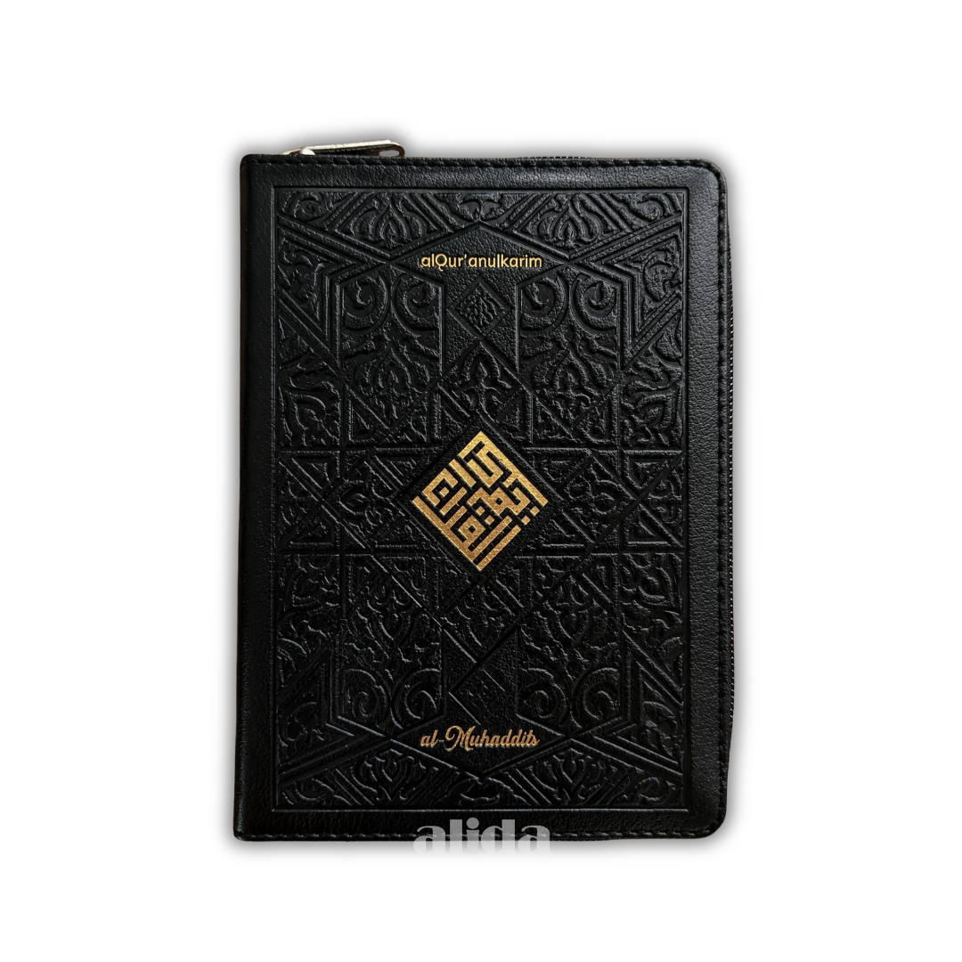 28 Cover Al-Muhaddits A6 Jaket Hitam.png