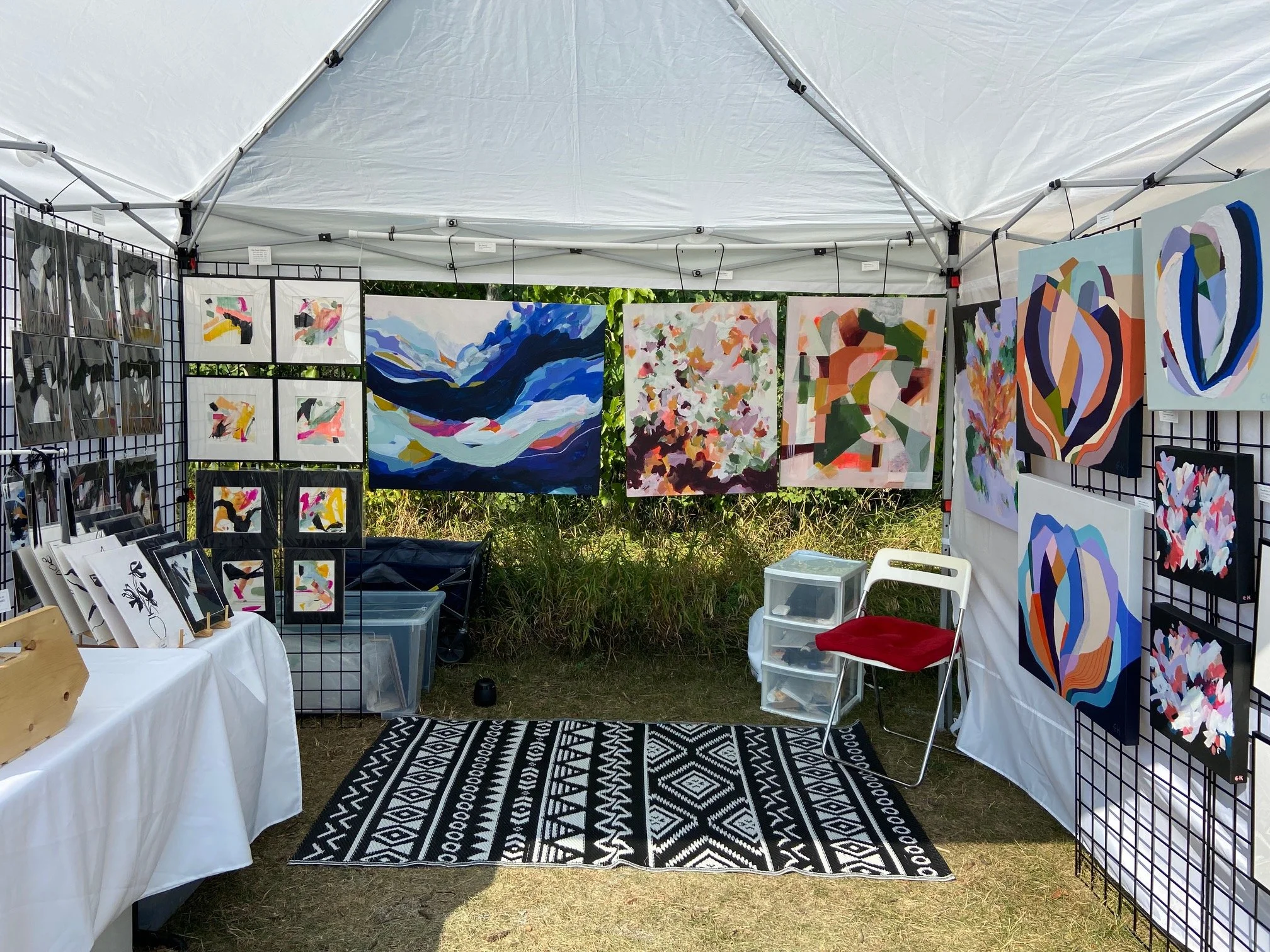 Fine art prints and canvas prints by Edmonton abstract artist Eunmee Kim. Explore curated art prints available through selected online print partners.