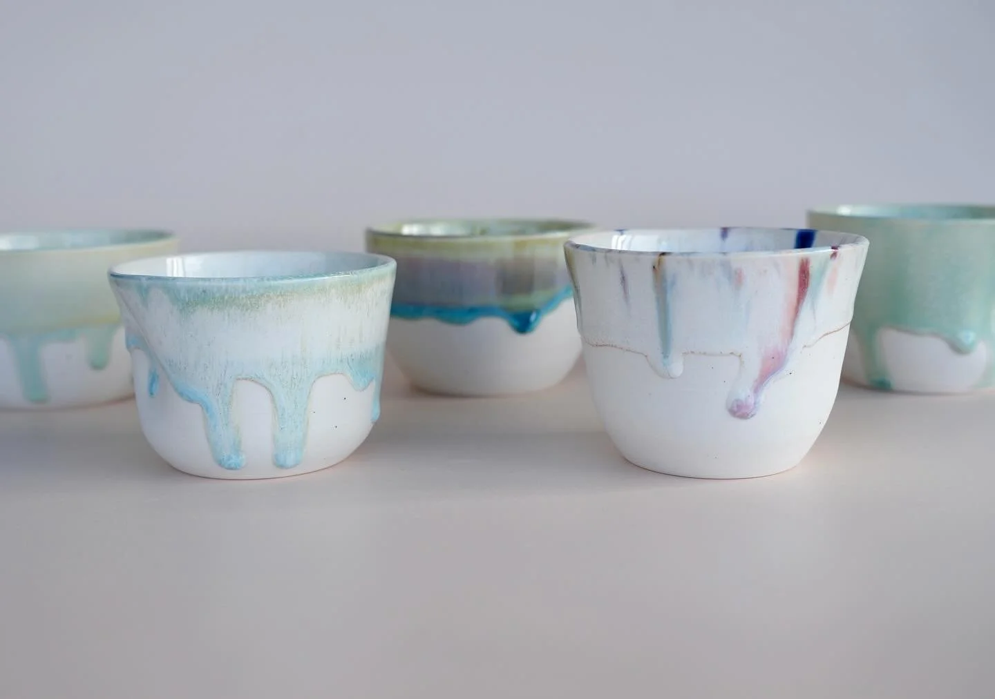 Letting the kiln do its magic with these glazes 🌈 

#ceramics #handmadepottery #porcelain #pottery