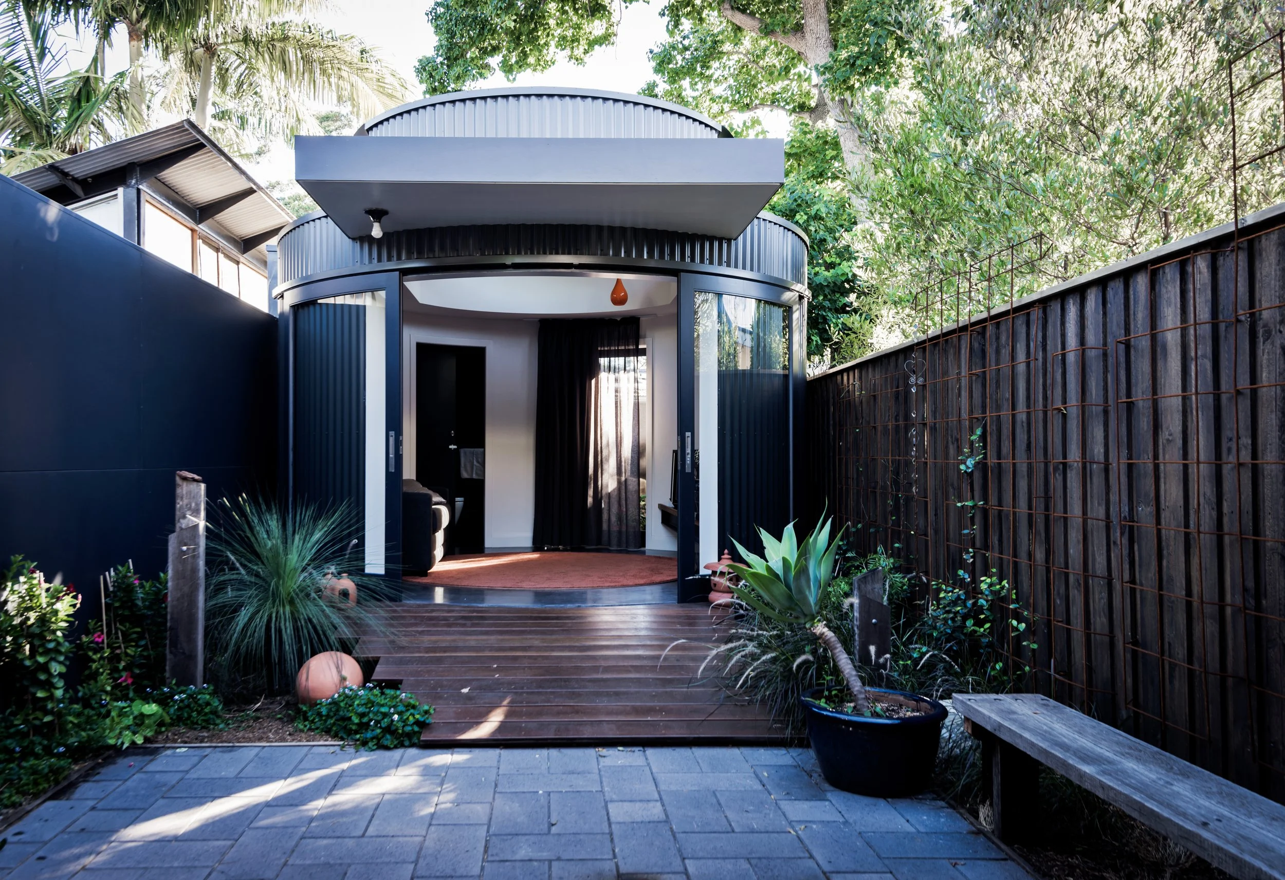 GardenSt_478_.jpg