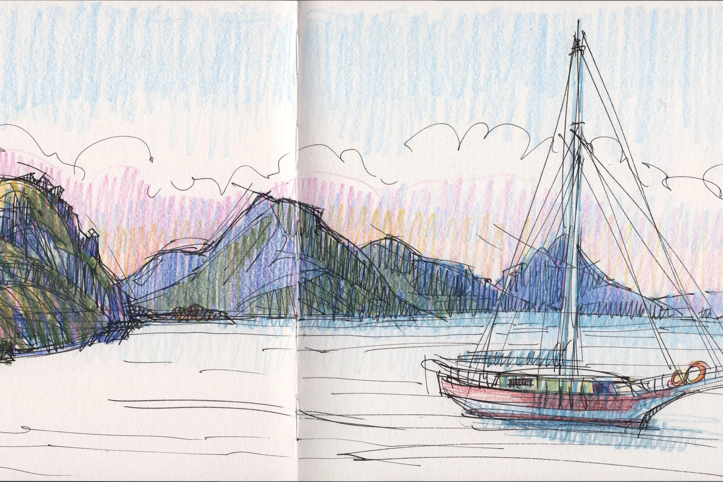 Aquarell- und Bleistiftzeichnung eines Bergpanoramas mit Schiff im Wasser im Vordergrund, Berge im Hintergrund, Himmel mit Wolken.