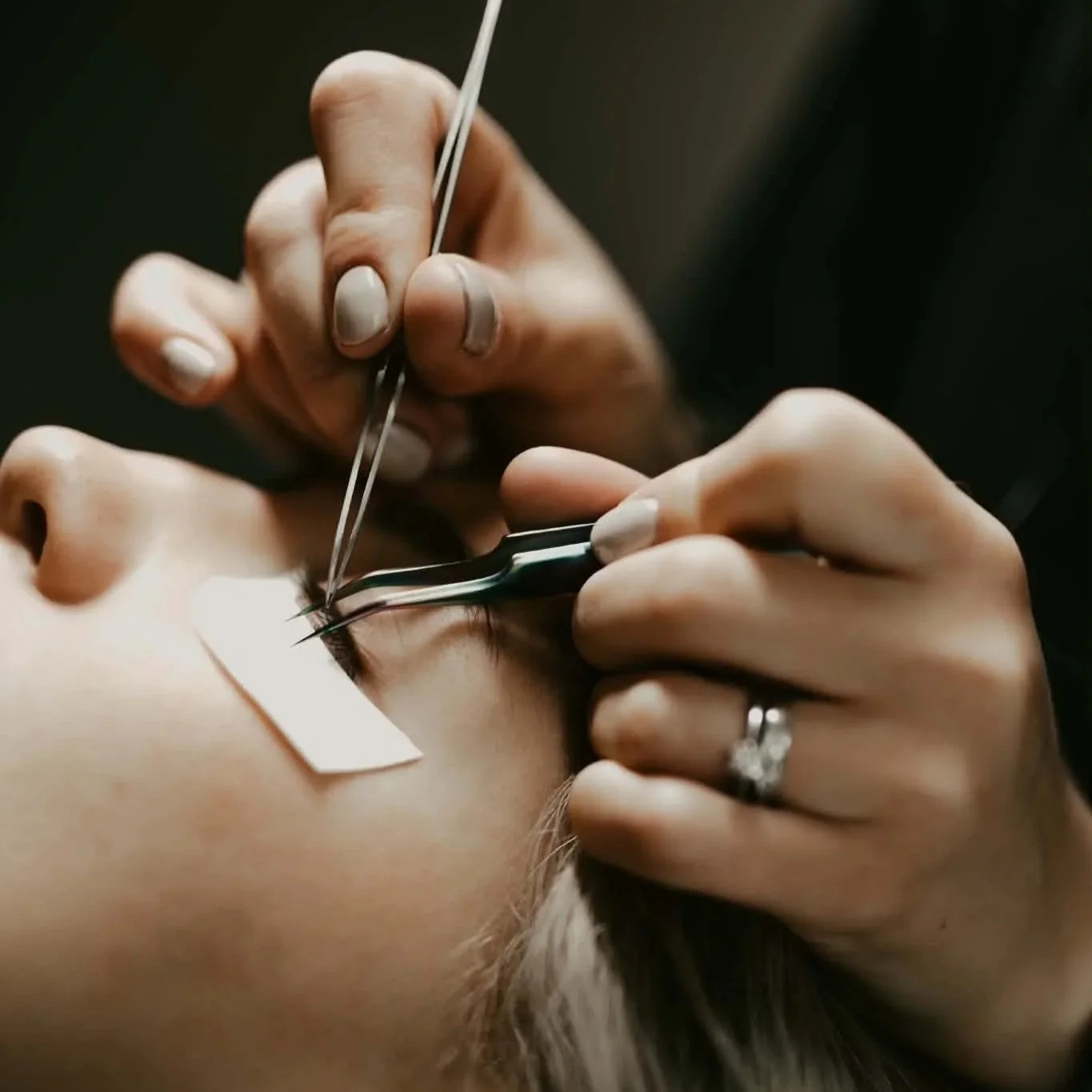 Is Becoming a Lash Technician Worth It in New Zealand?