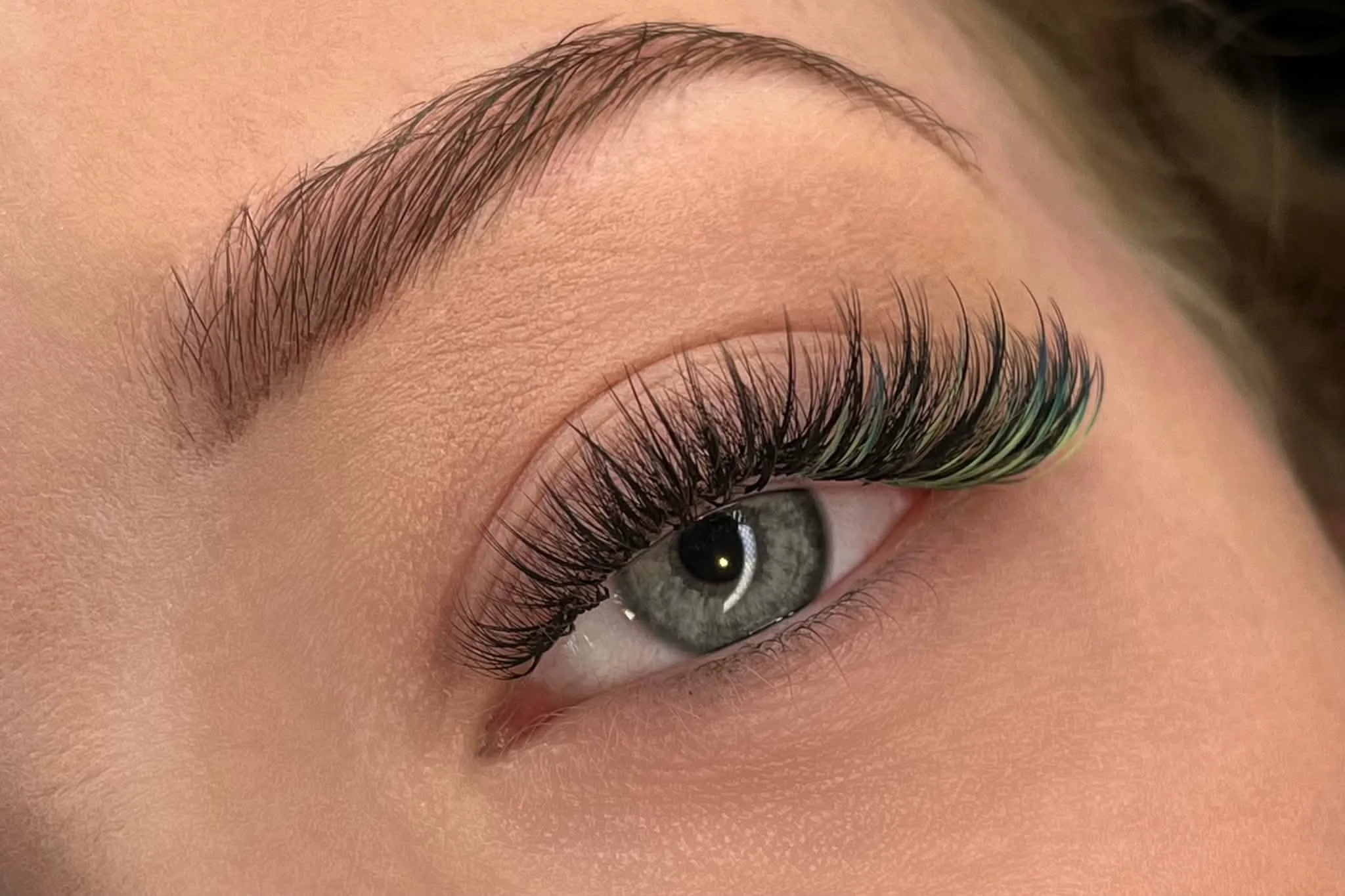 How to Practise Lash Extensions as a Beginner