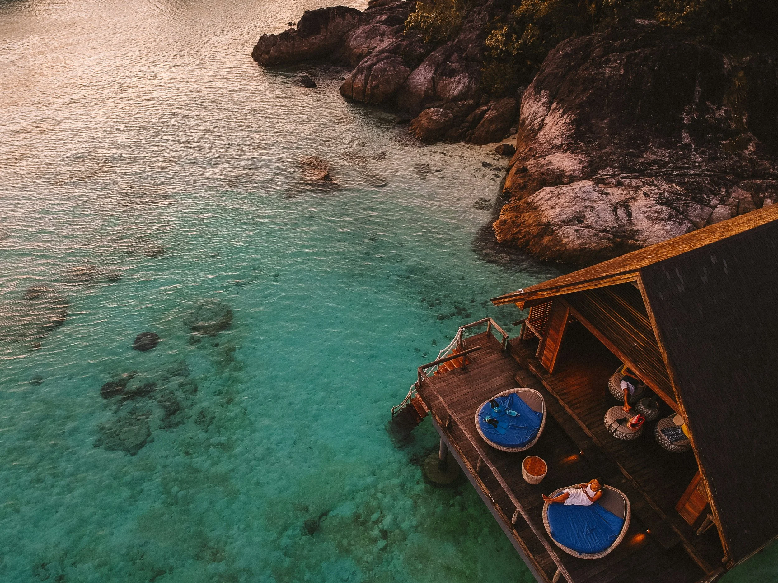 Perfect retreats, lush landscapes, and clear waters.
