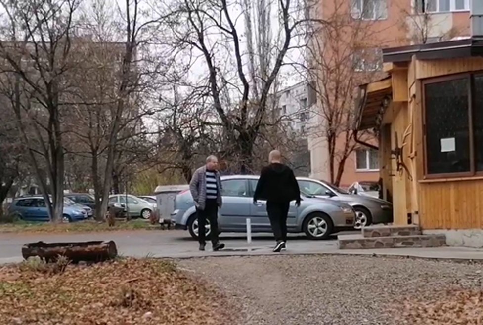 #24 | Собственик на фирма за мебели