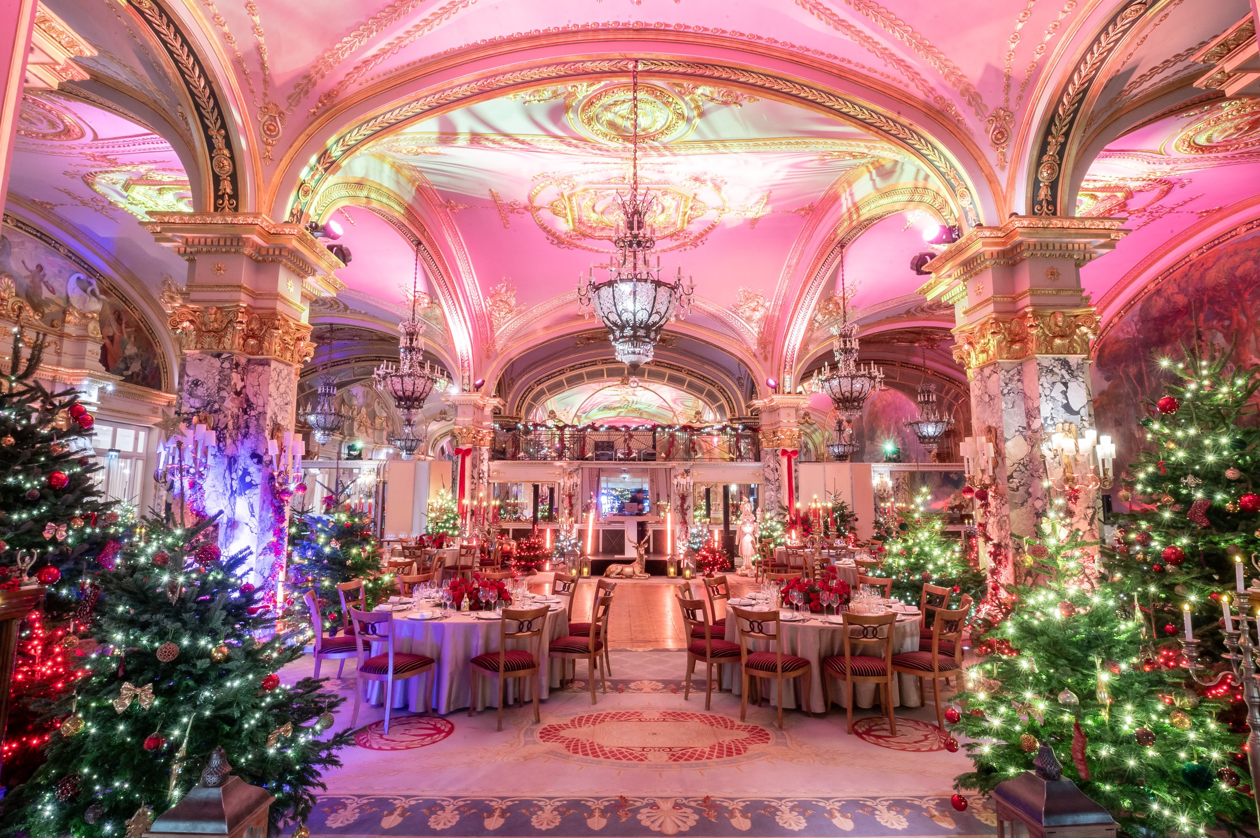 Animations de Noël à Nice : créez un événement inoubliable pour vos collaborateurs, vos habitants et leurs familles