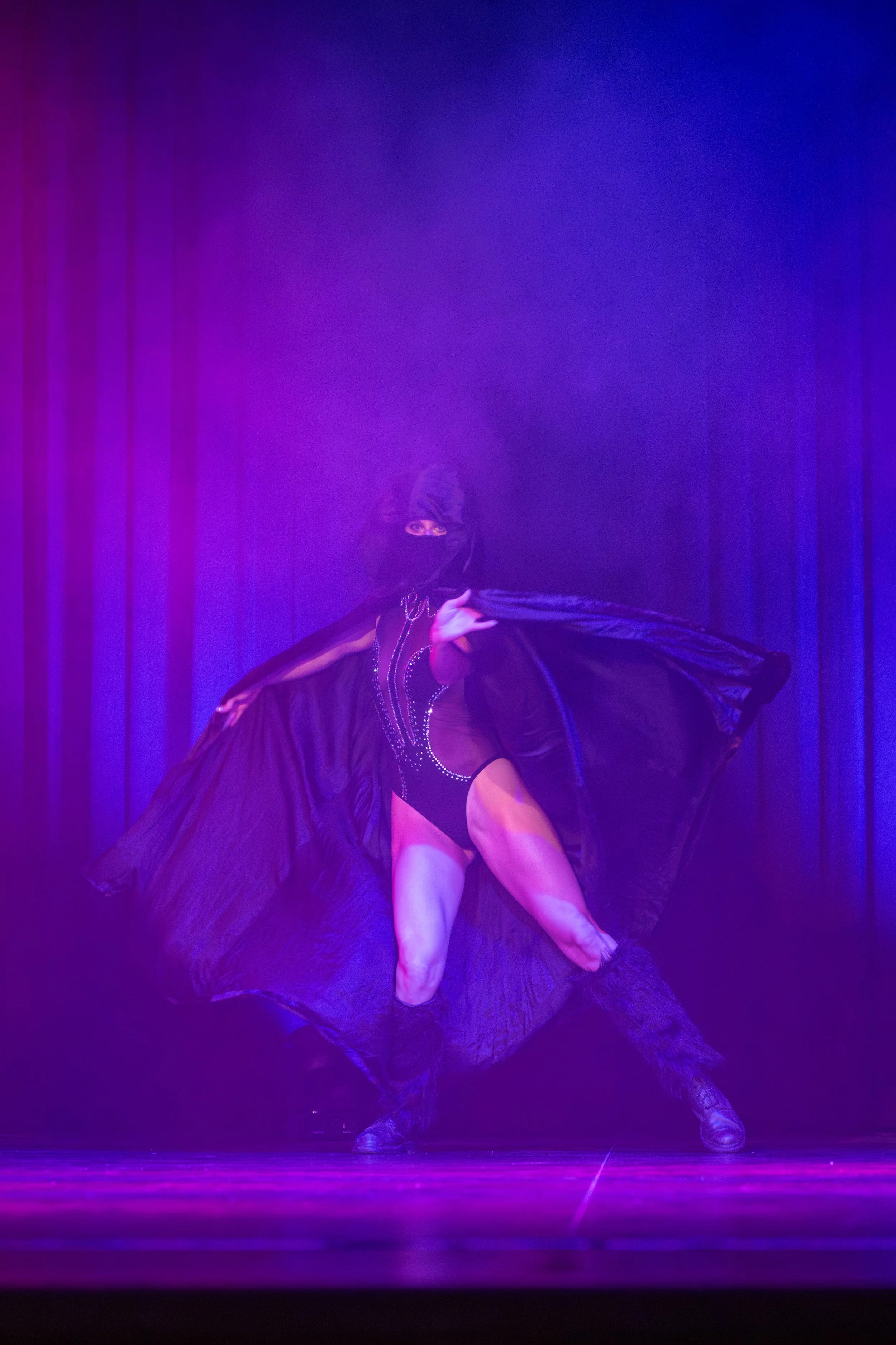 Pole Dance Performance by Molly Pretzel, picture byChristian Lins - Pole Stories 25