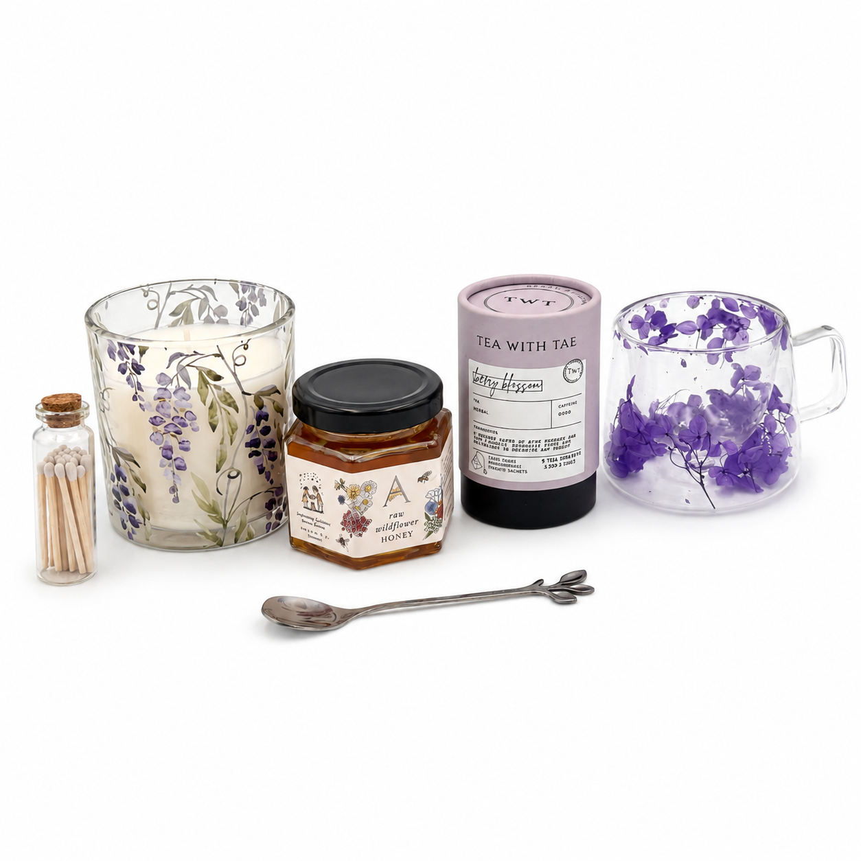 Lavender soy candle, decorative spoon and accessories included in Lavender Mini gift set
