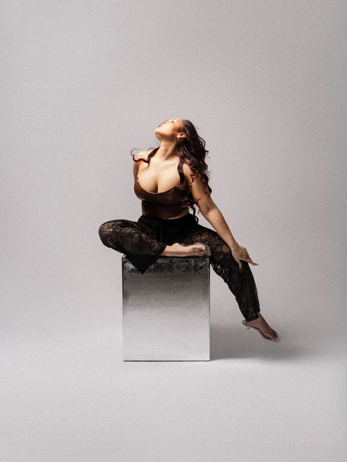 Simplicity, but make it powerful.

#artofportrait