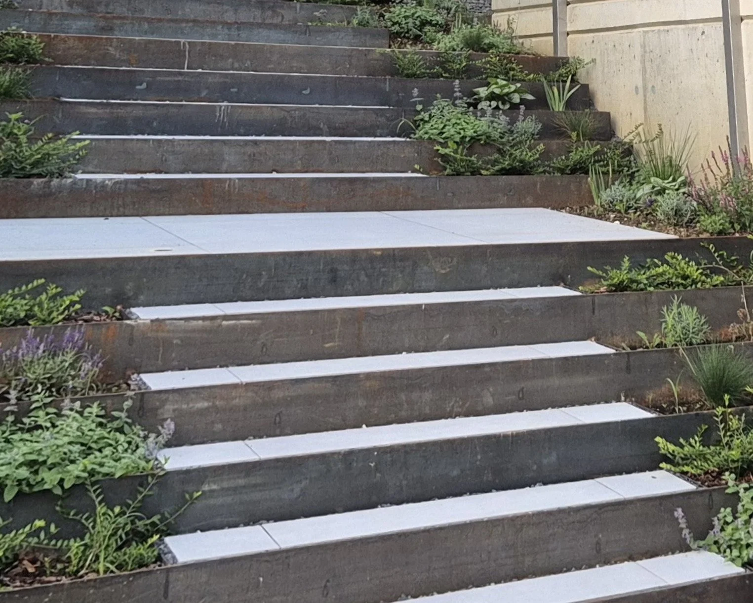 Imbach_Fischbach_Metalltreppe3.jpg