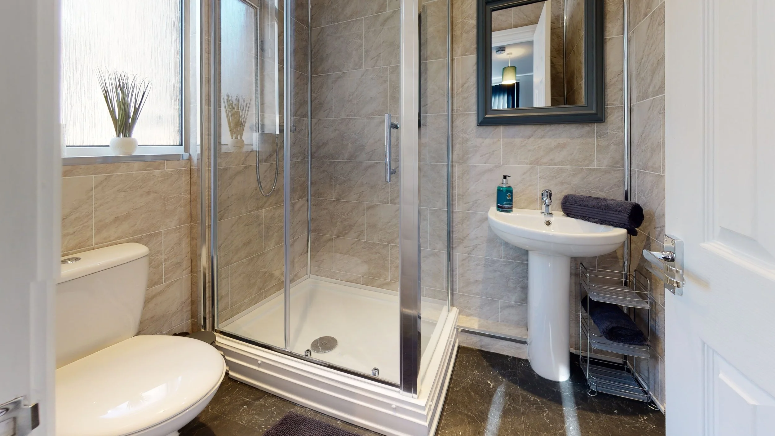 Copy of 71-Ainslie-Street-Bed5 ensuite.jpg