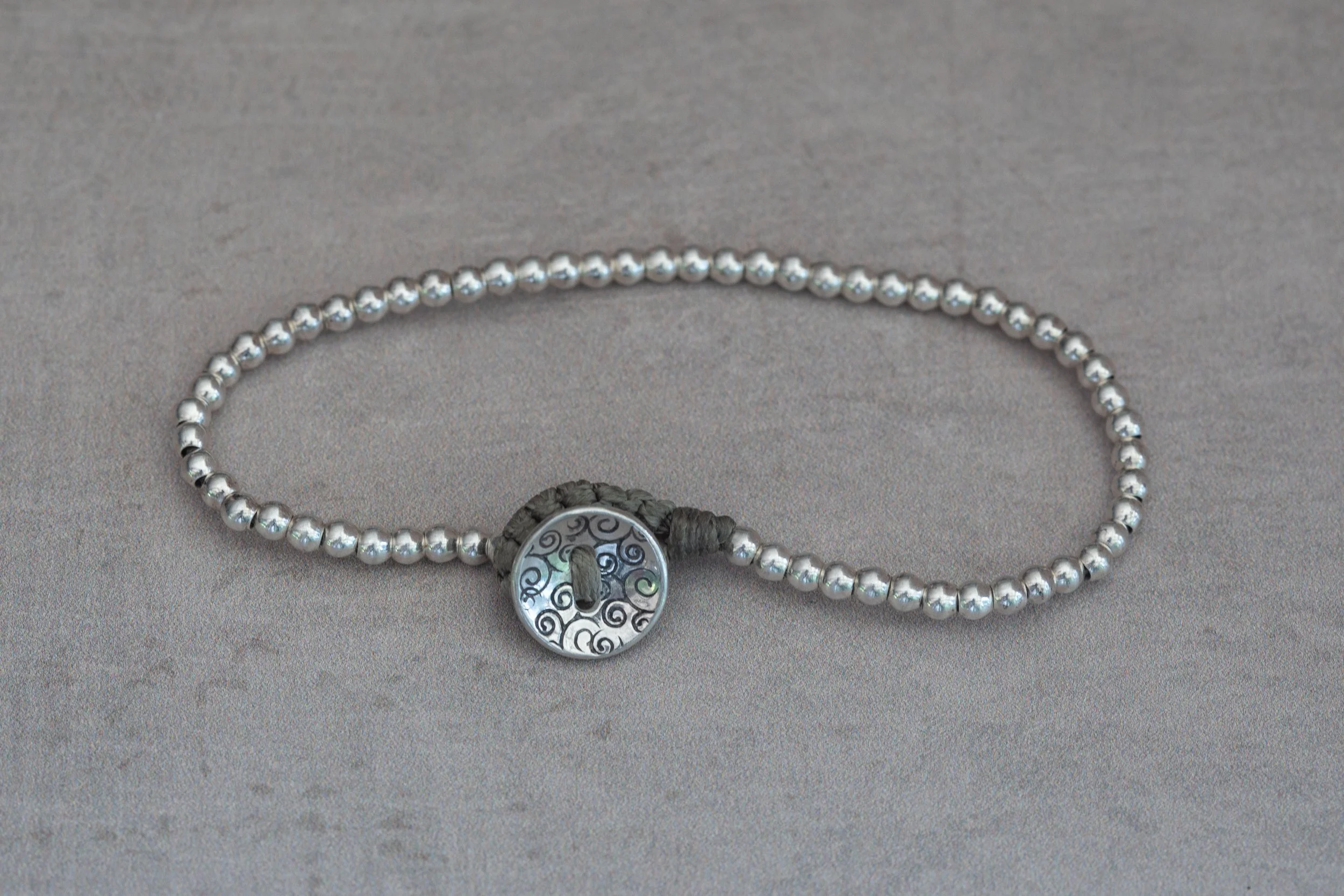 Swirled Detail Beaded Bracelet
