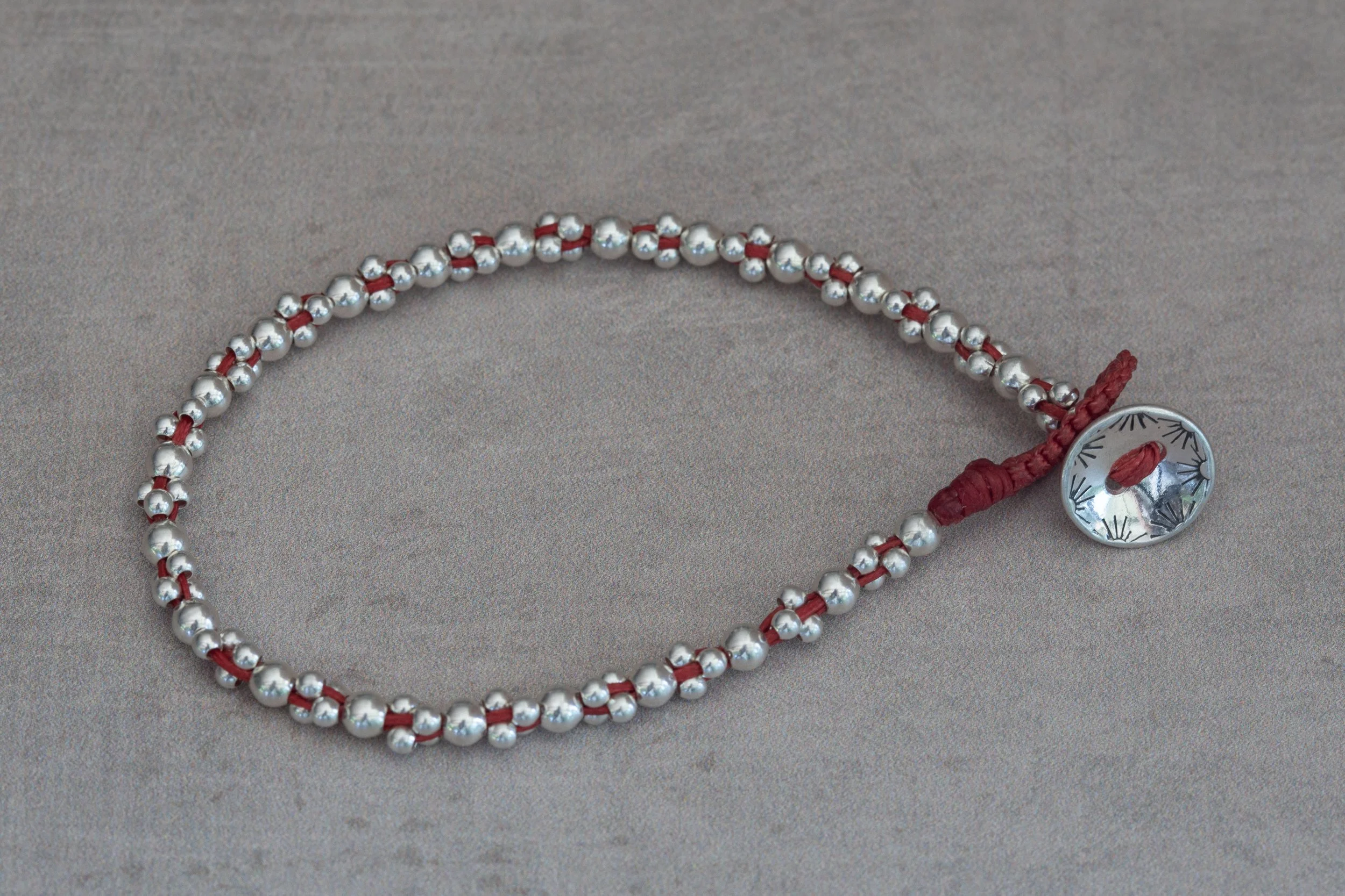 Sunburst Detail Beaded Bracelet - Red