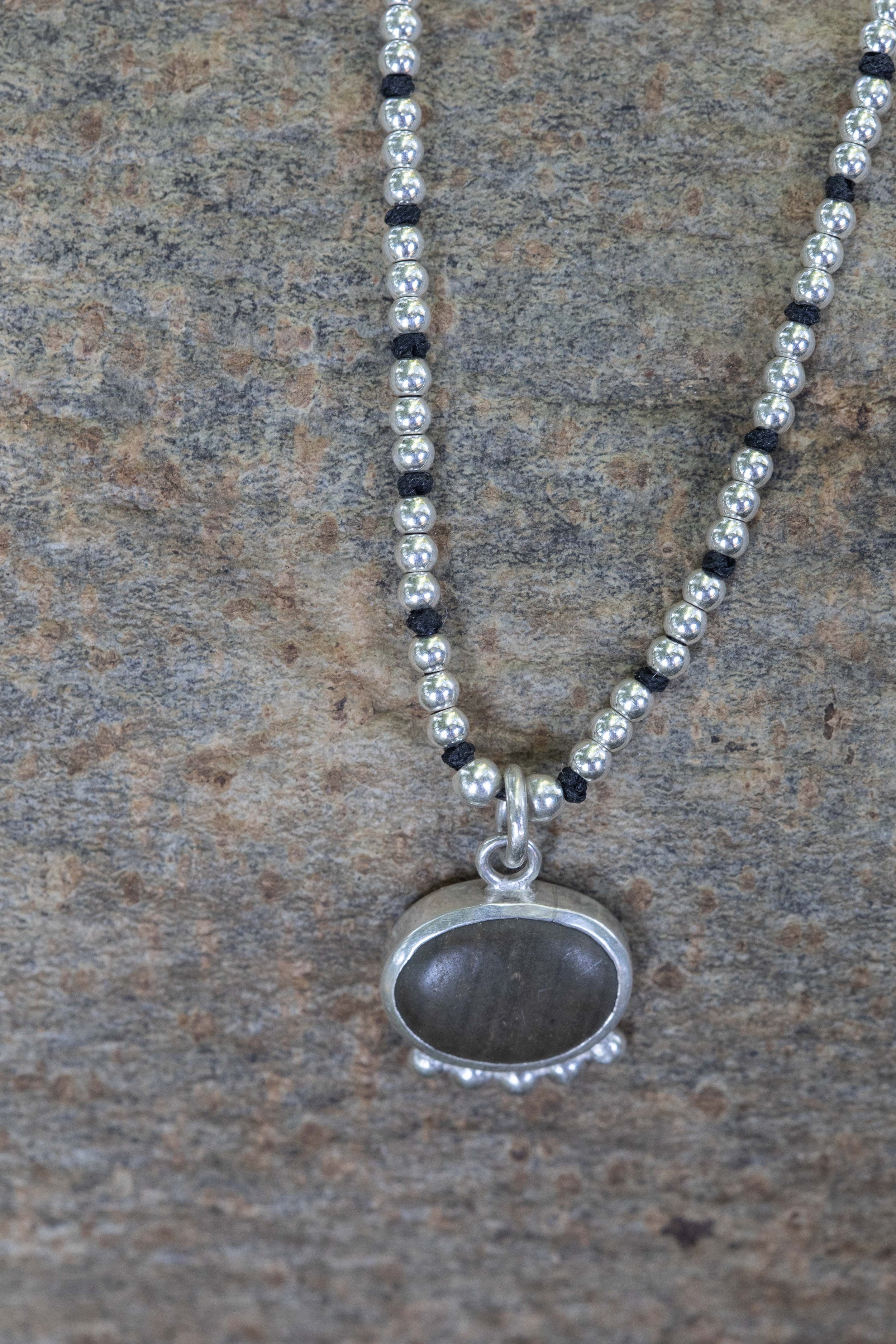 Stone & Fan Pendant Necklace