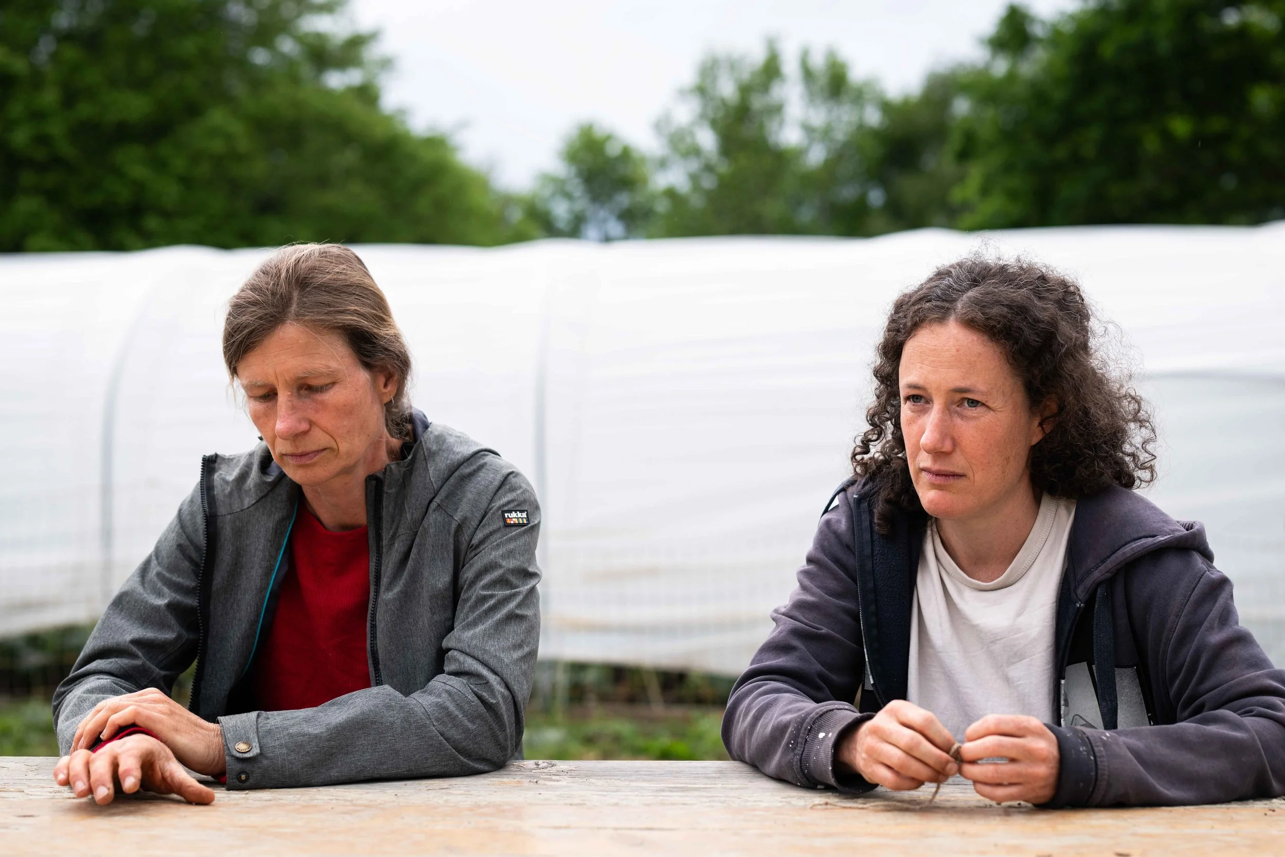 (von links) Landwirtinnen Sandra Hafner und Christine Schwaller
