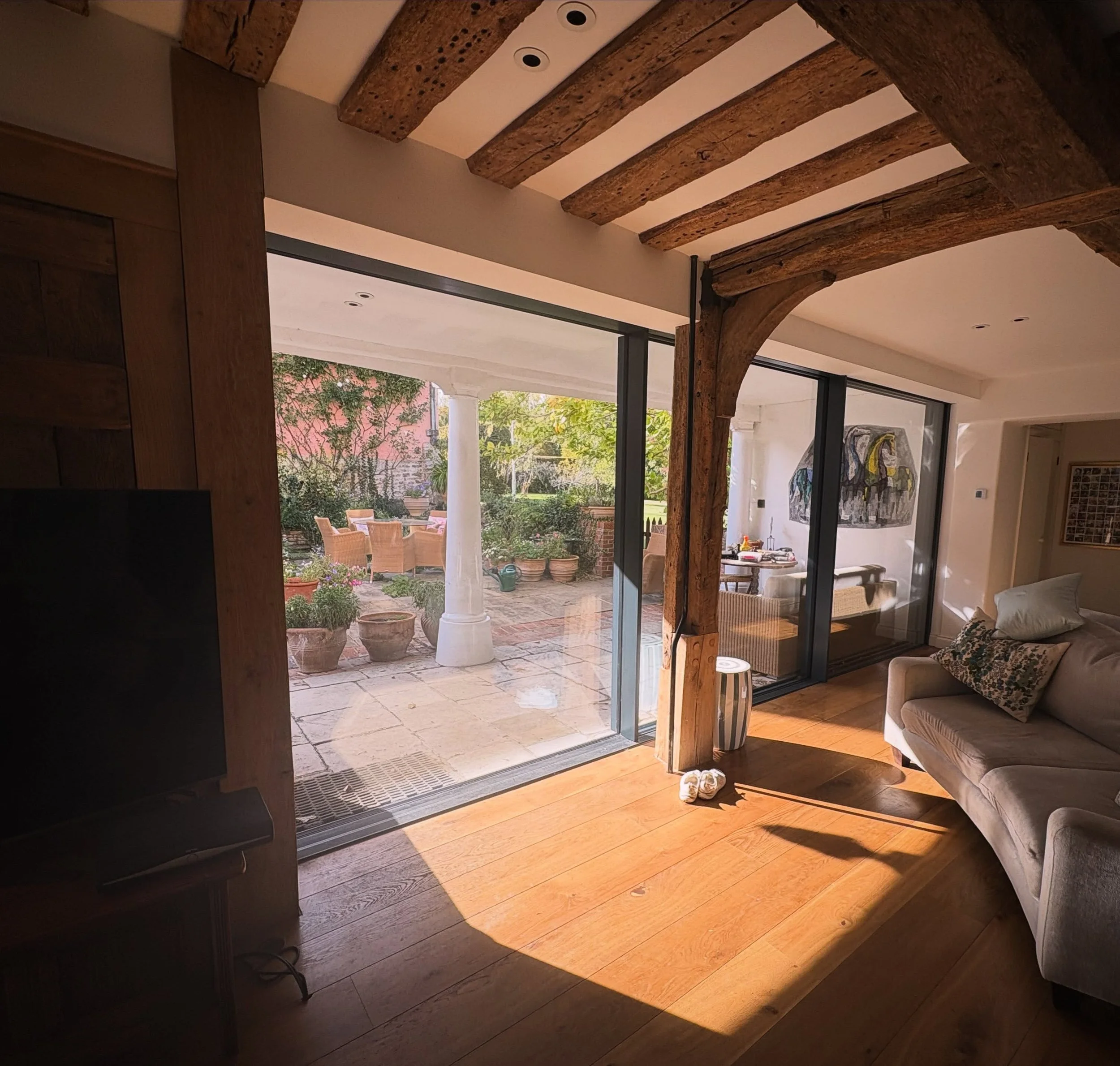Amazing transformation of an historic Grade 11* listed building to create a family kitchen out of old store rooms. #historicarchitecture #heritage #evolution #architecture