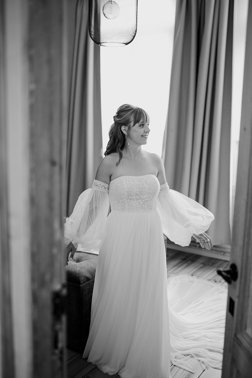 CityweddingshootcoupleantwerpB2Photography -002.jpg