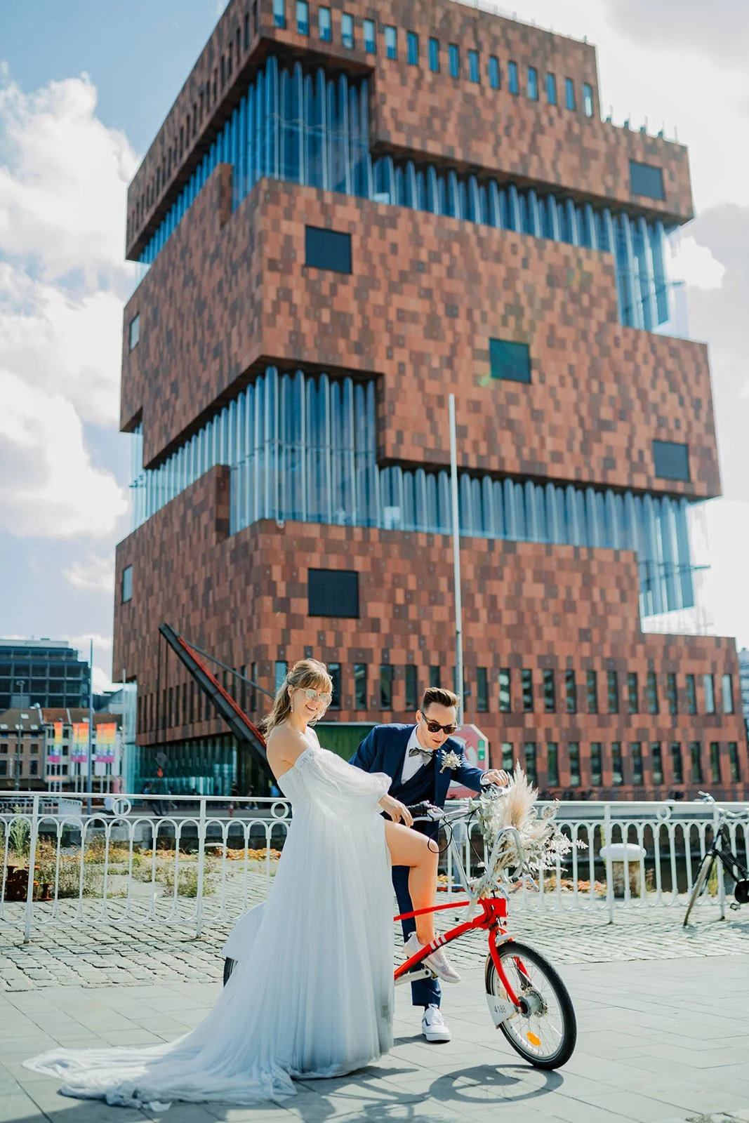 CityweddingshootcoupleantwerpB2Photography -019.jpg