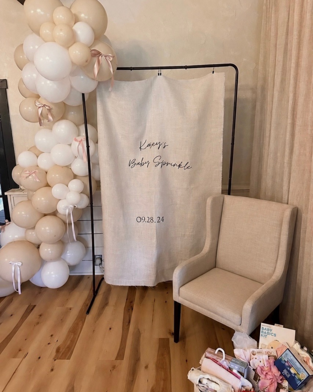 baby shower backdrop