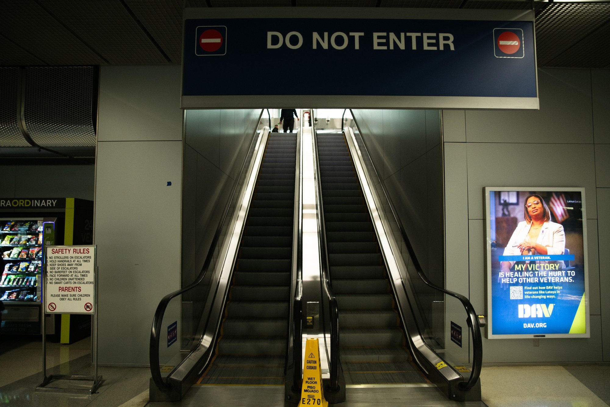 Five hours in O’Hare: an airport layover survival guide (Article)