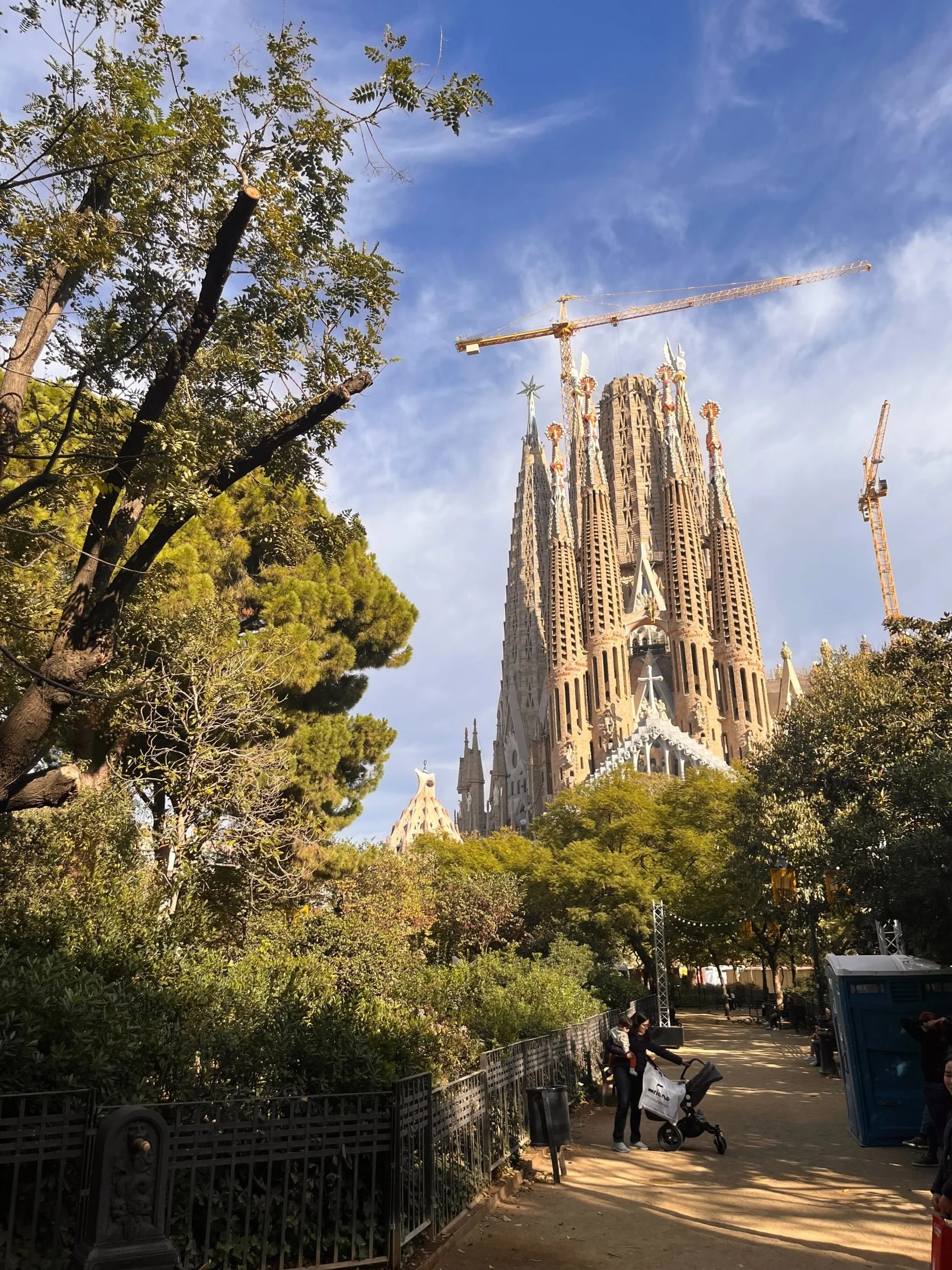 Casa Barcelona: Five students, five nations, one story (Article)