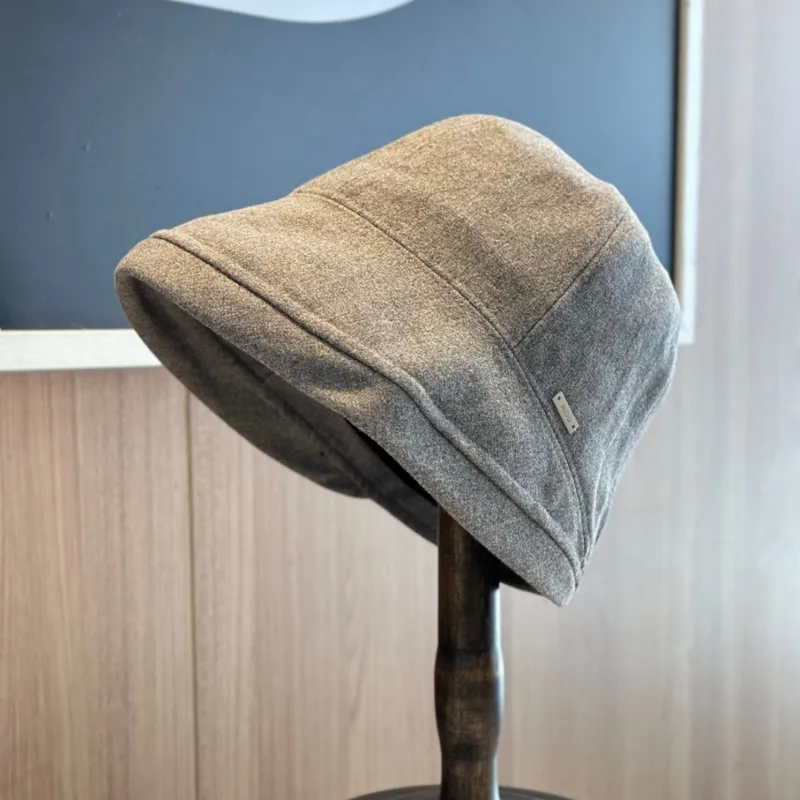 winter cap grey.png
