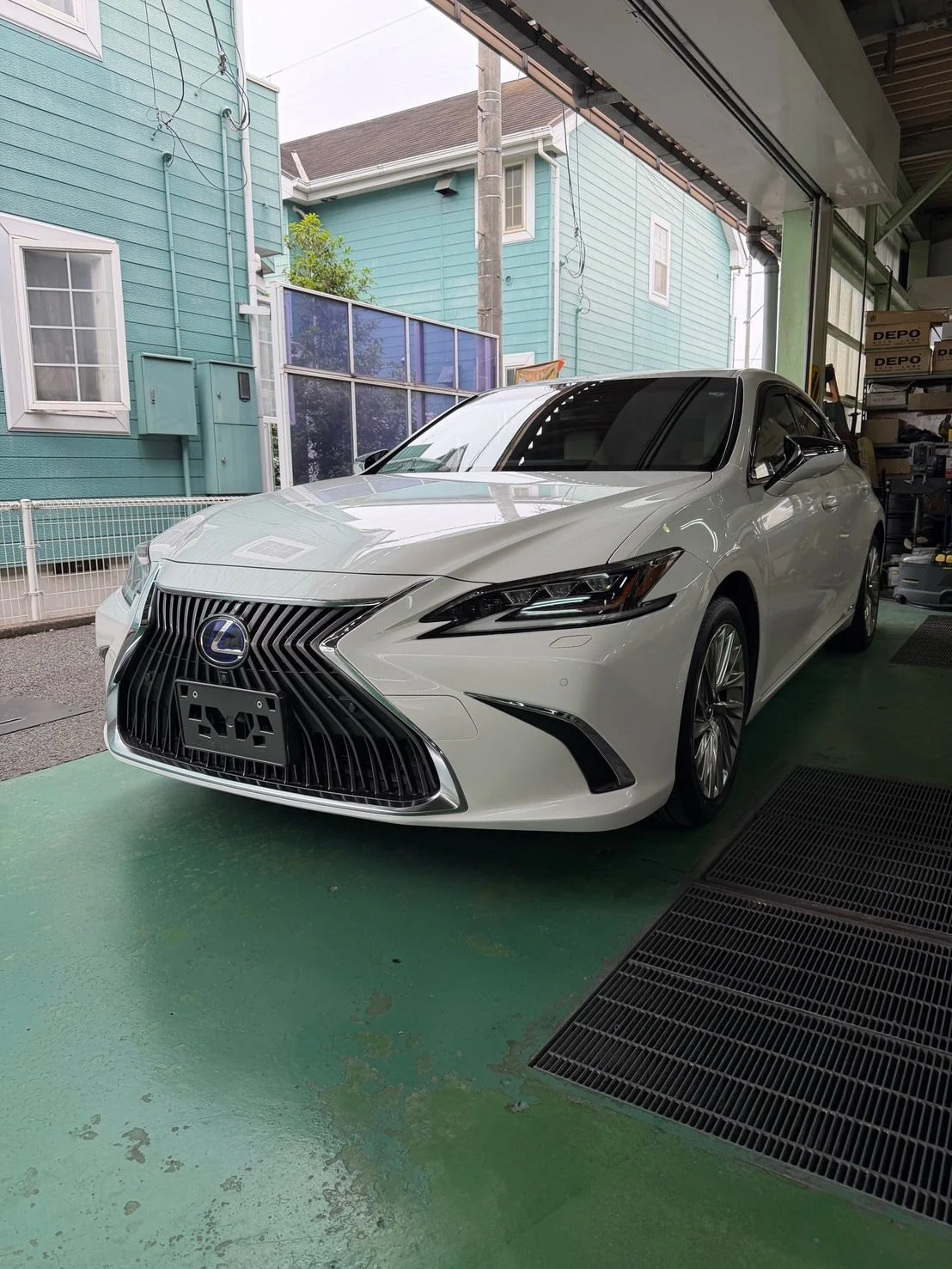 LEXUS ES300h Version L - SOLD

ご成約ありがとうございます！

ーーーーーーーーーーーーーー

Thank you for your business!

#lexuses #es300h #autoservice #カーライフ #福山
