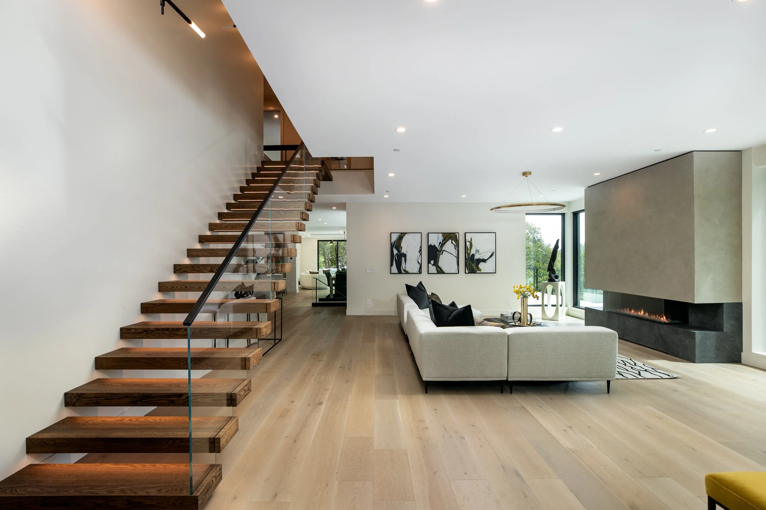 7-19351 Redberry_Matt Anello-5237-Edit-MLS.jpg