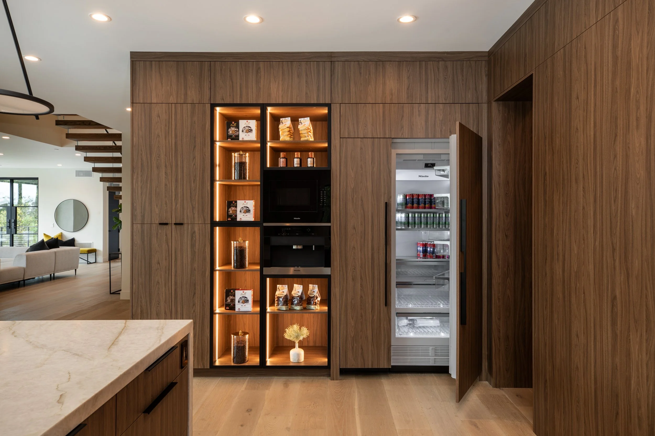 14-19351 Redberry_Matt Anello-5275-Edit-Edit-MLS.jpg
