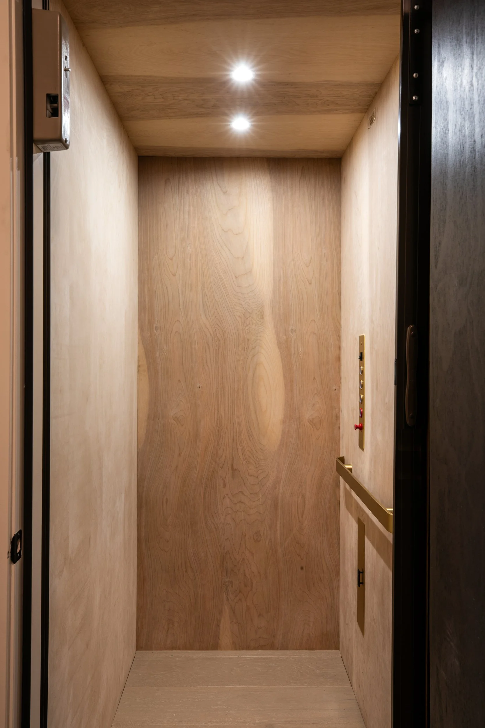 50-19351 Redberry_Matt Anello-5131-Edit-MLS.jpg