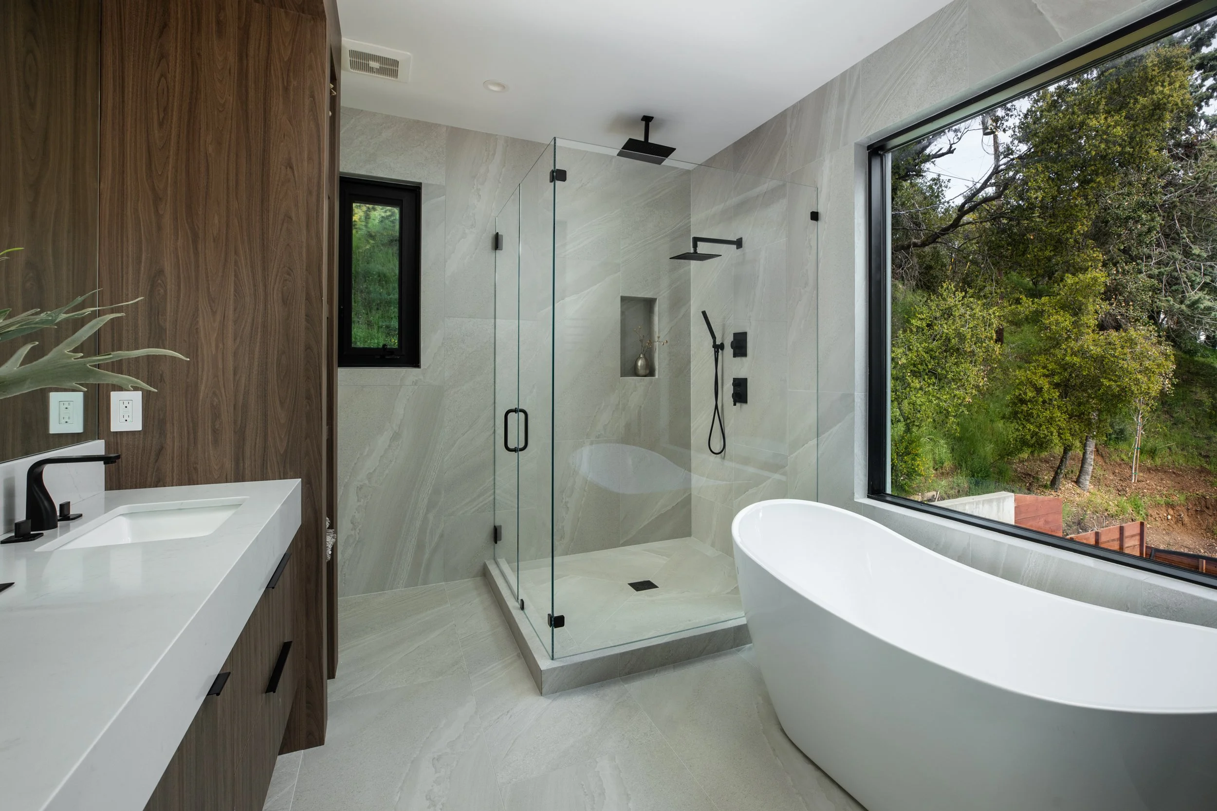 28-19351 Redberry_Matt Anello-5108-Edit-MLS.jpg