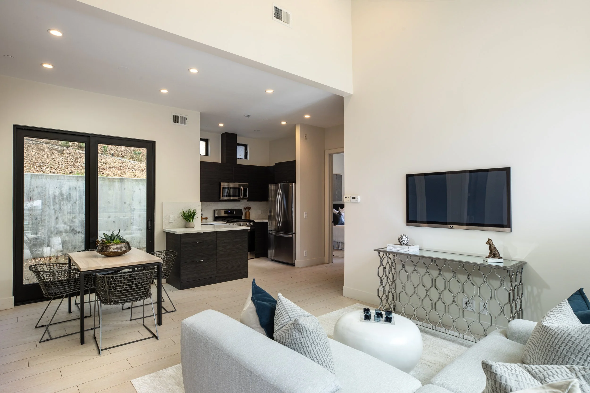52-19351 Redberry_Matt Anello-5308-Edit-MLS.jpg