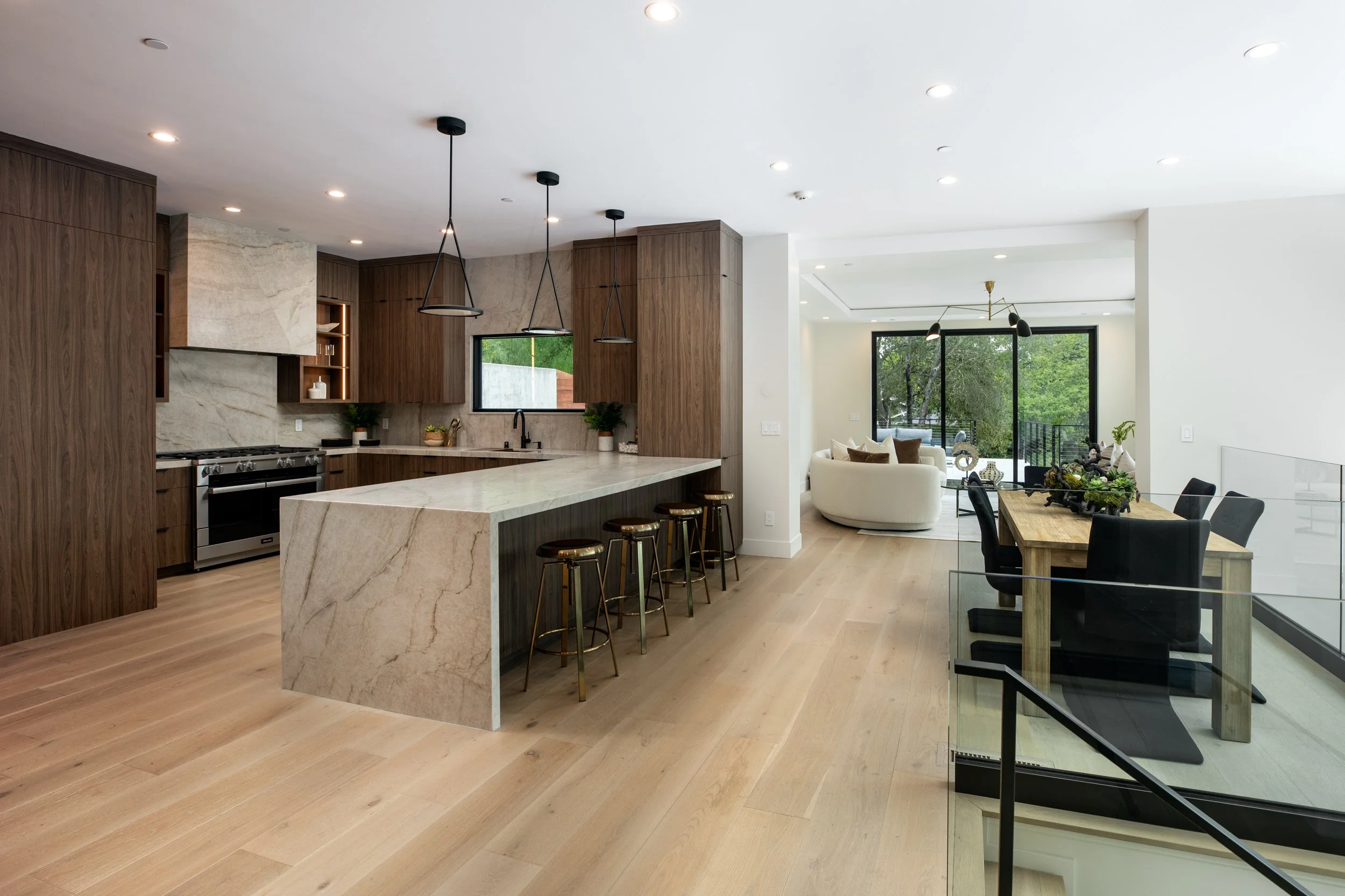 11-19351 Redberry_Matt Anello-5249-Edit-MLS.jpg
