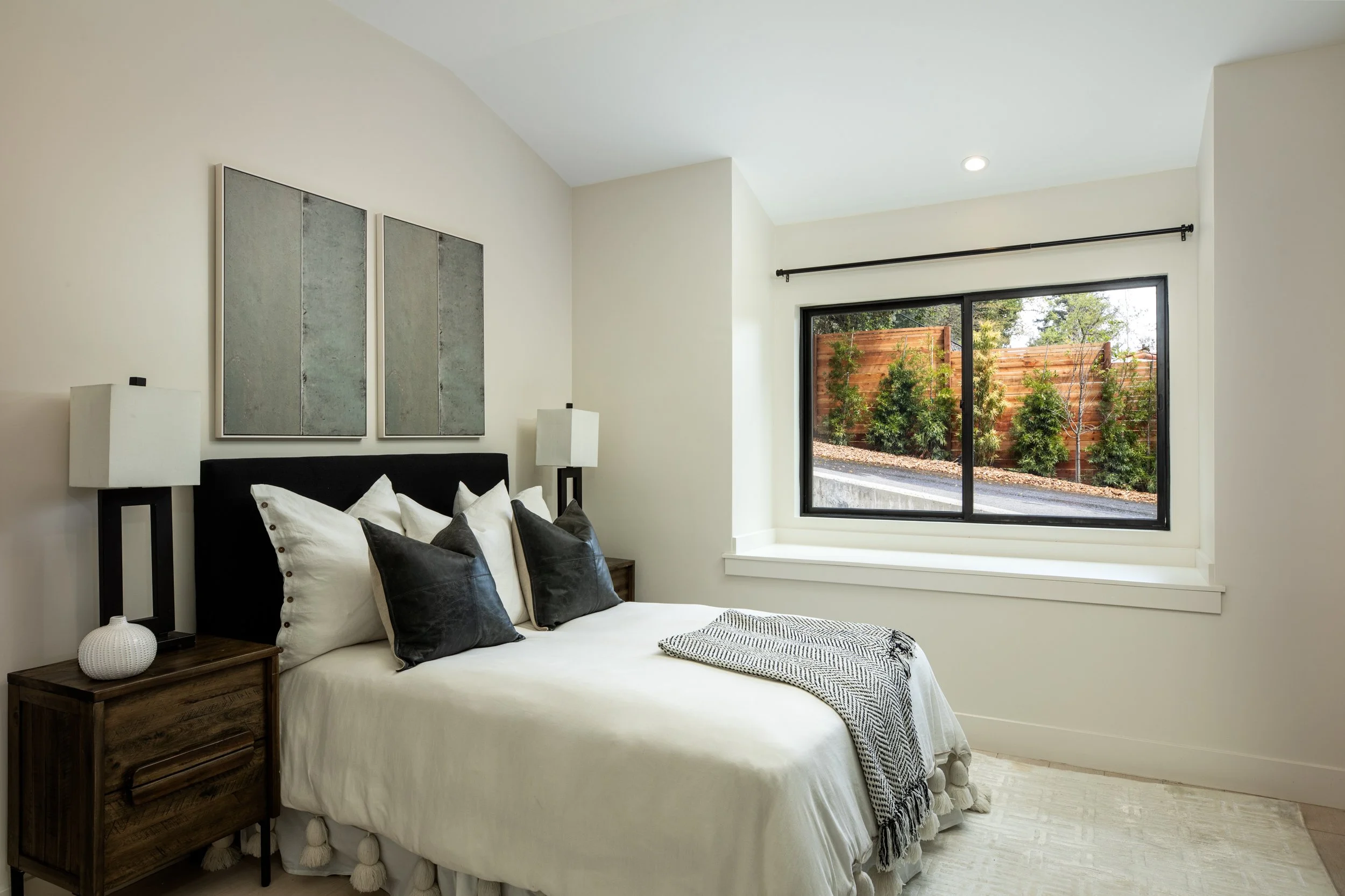57-19351 Redberry_Matt Anello-5337-Edit-MLS.jpg