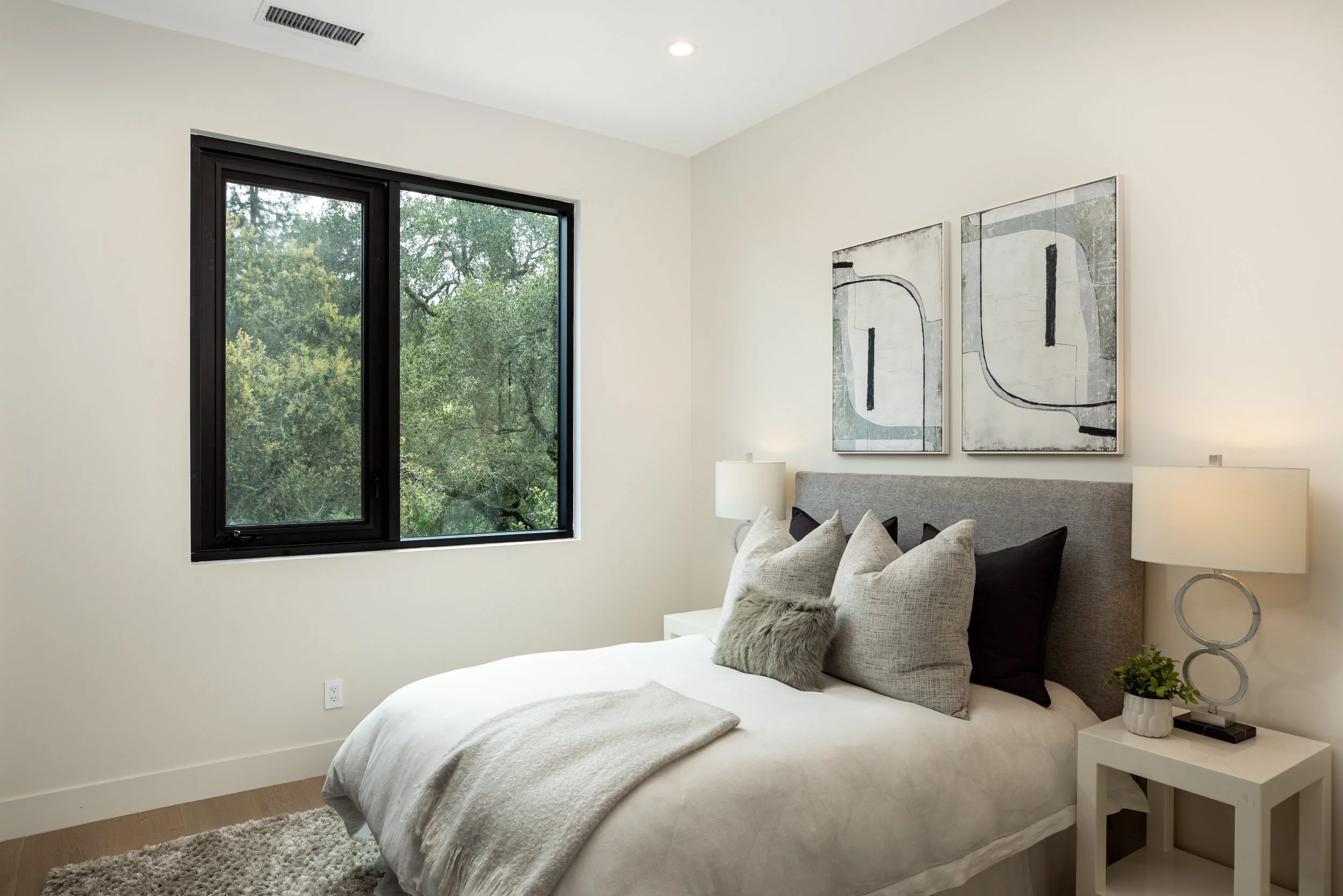 46-19351 Redberry_Matt Anello-5143-Edit-MLS.jpg