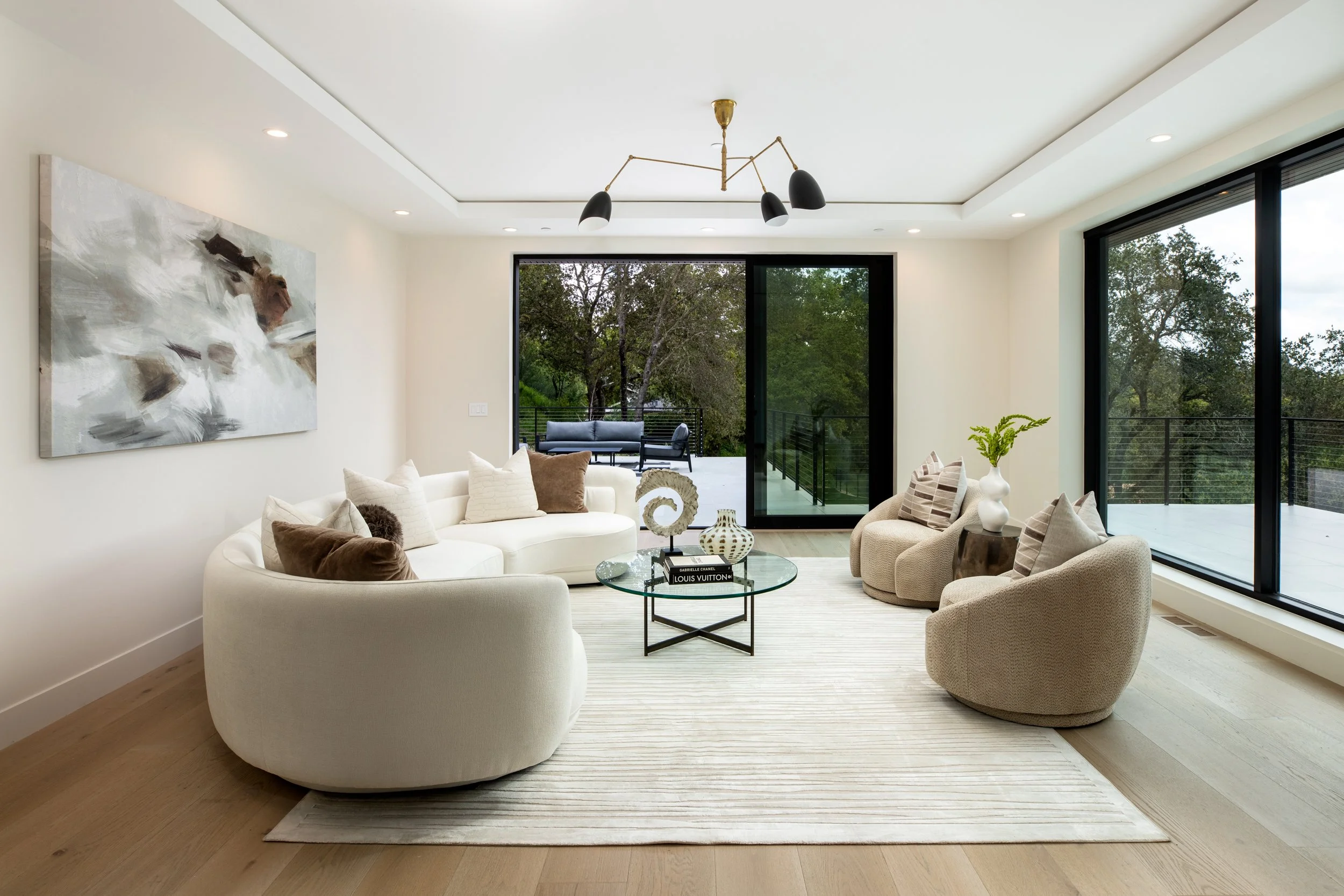 18-19351 Redberry_Matt Anello-5287-Edit-Edit-MLS.jpg