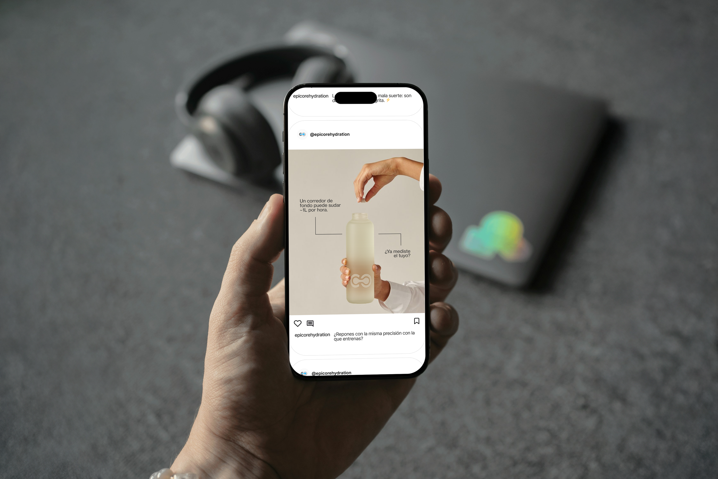 Free iPhone 16 Pro PSD Mockup.png