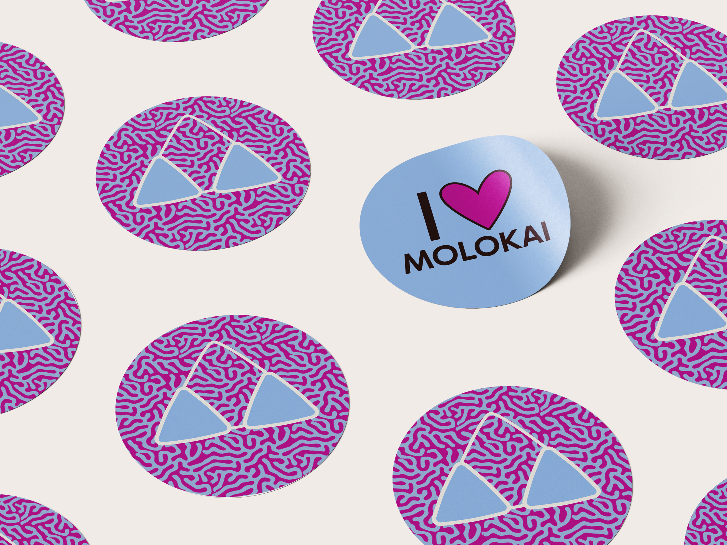 Free_Round_Sticker_Mockup_6.png