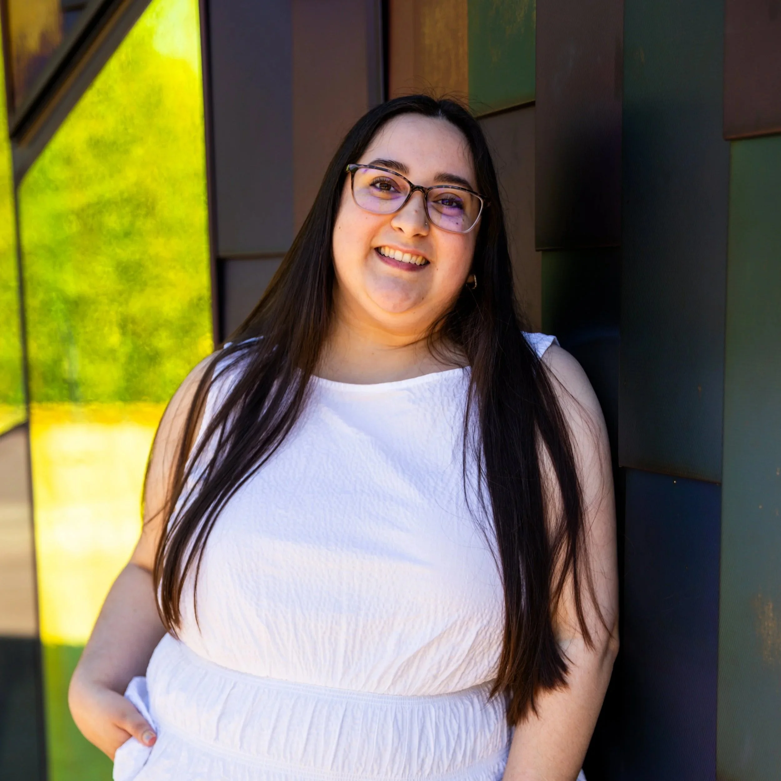 Elyse Allen offers low cost therapy solutions in Kansas online and in person.